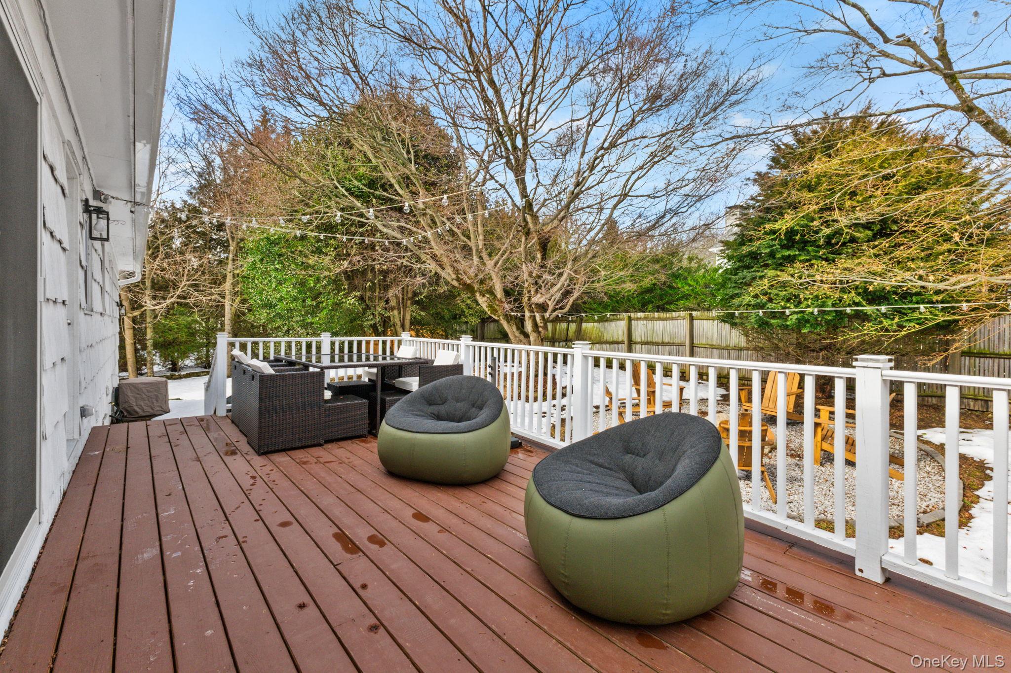 15 Meadow Place, Rye, NY 10580