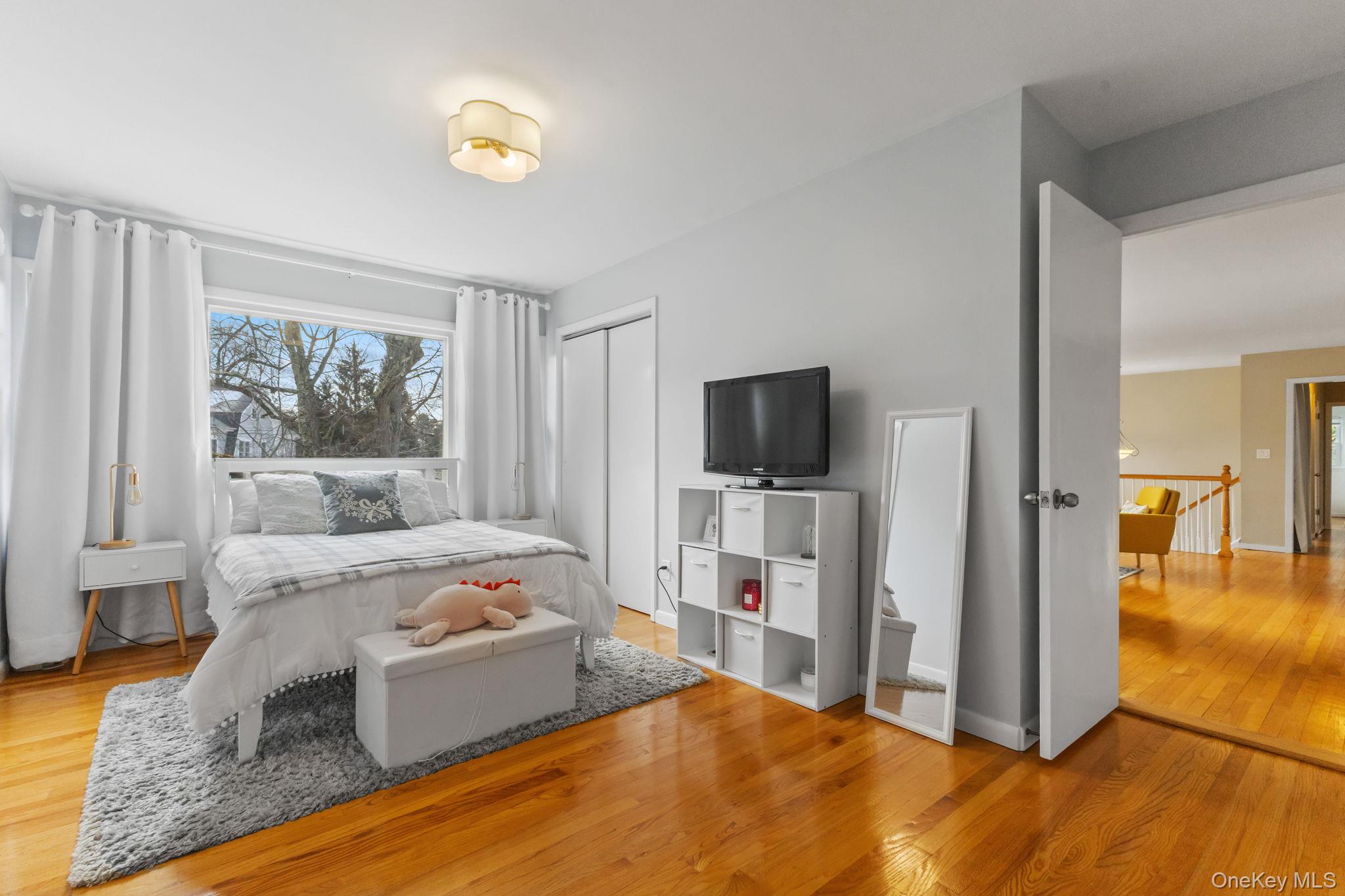 15 Meadow Place, Rye, NY 10580