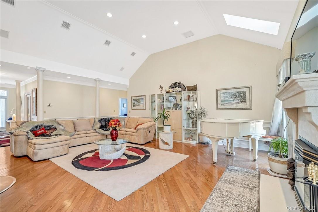 49 Woodcrest Drive, Hopewell Junction, NY 12533