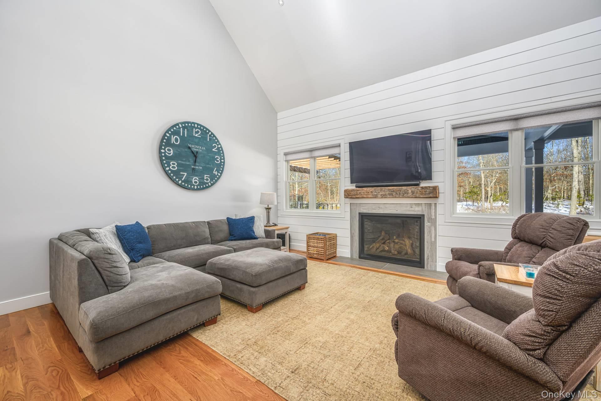 50 Squires Boulevard, Hampton Bays, NY 11946