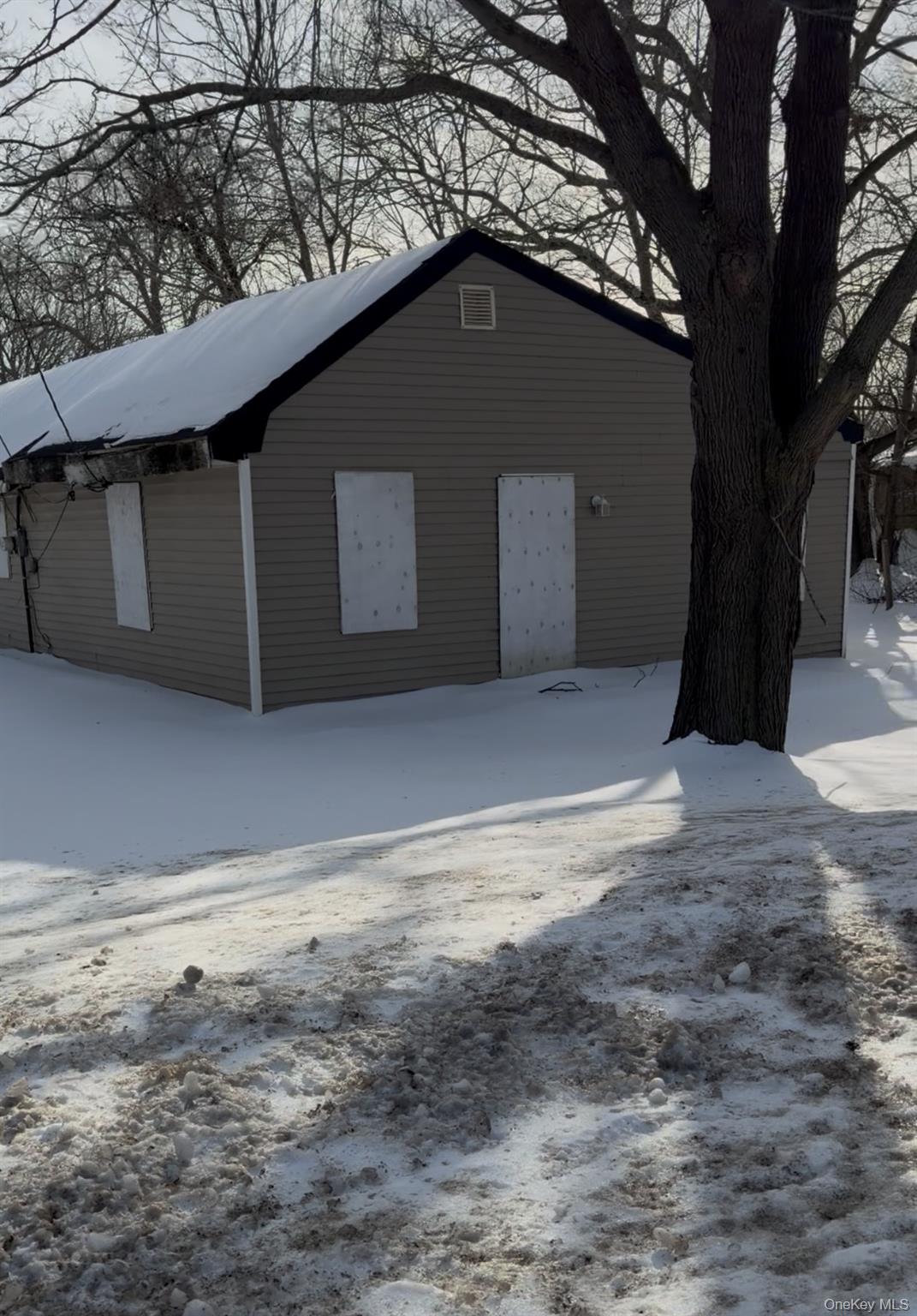 182 Frowein Road, Center Moriches, NY 11934