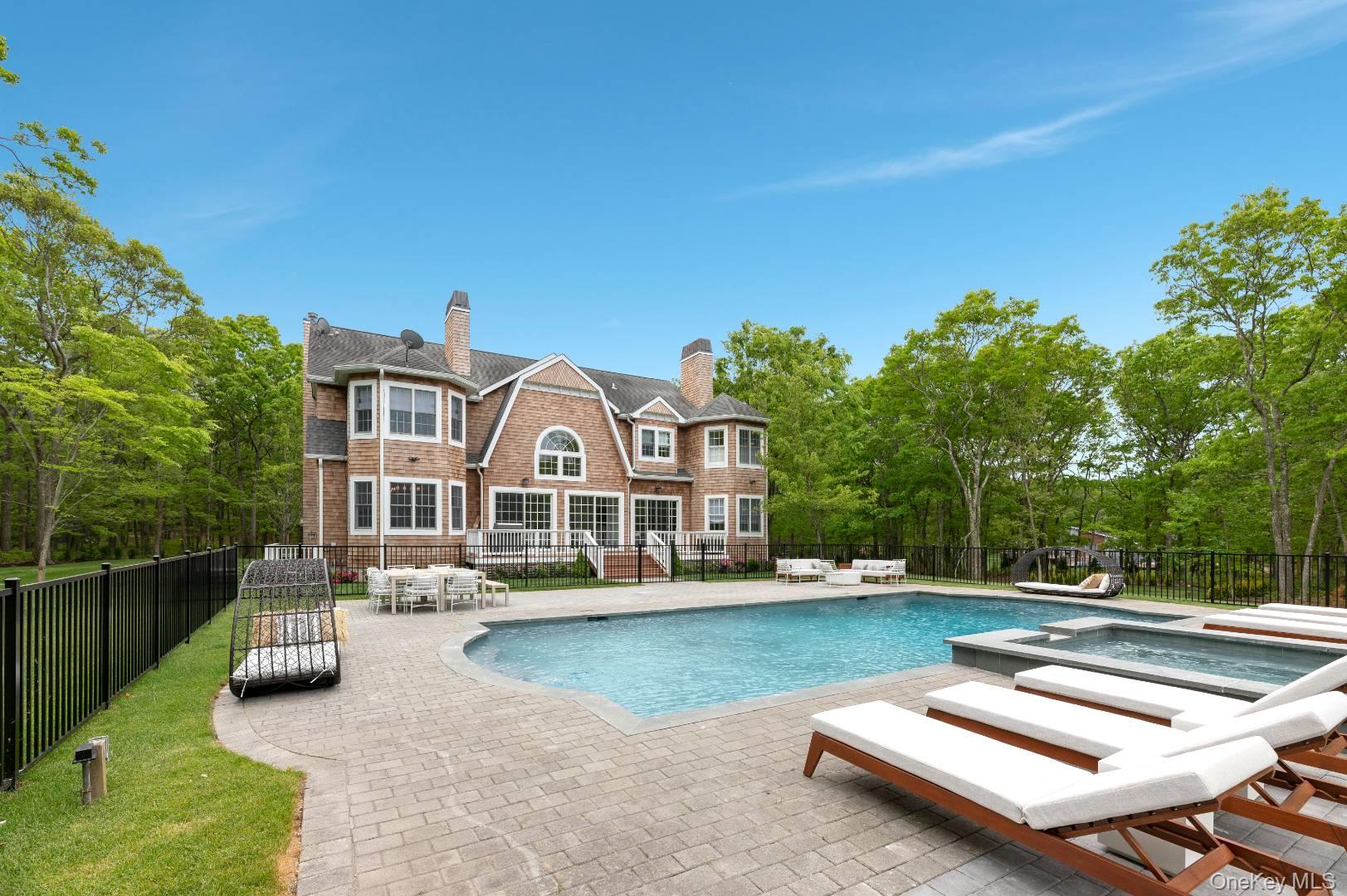 1766 Majors Path, Southampton, NY 11968