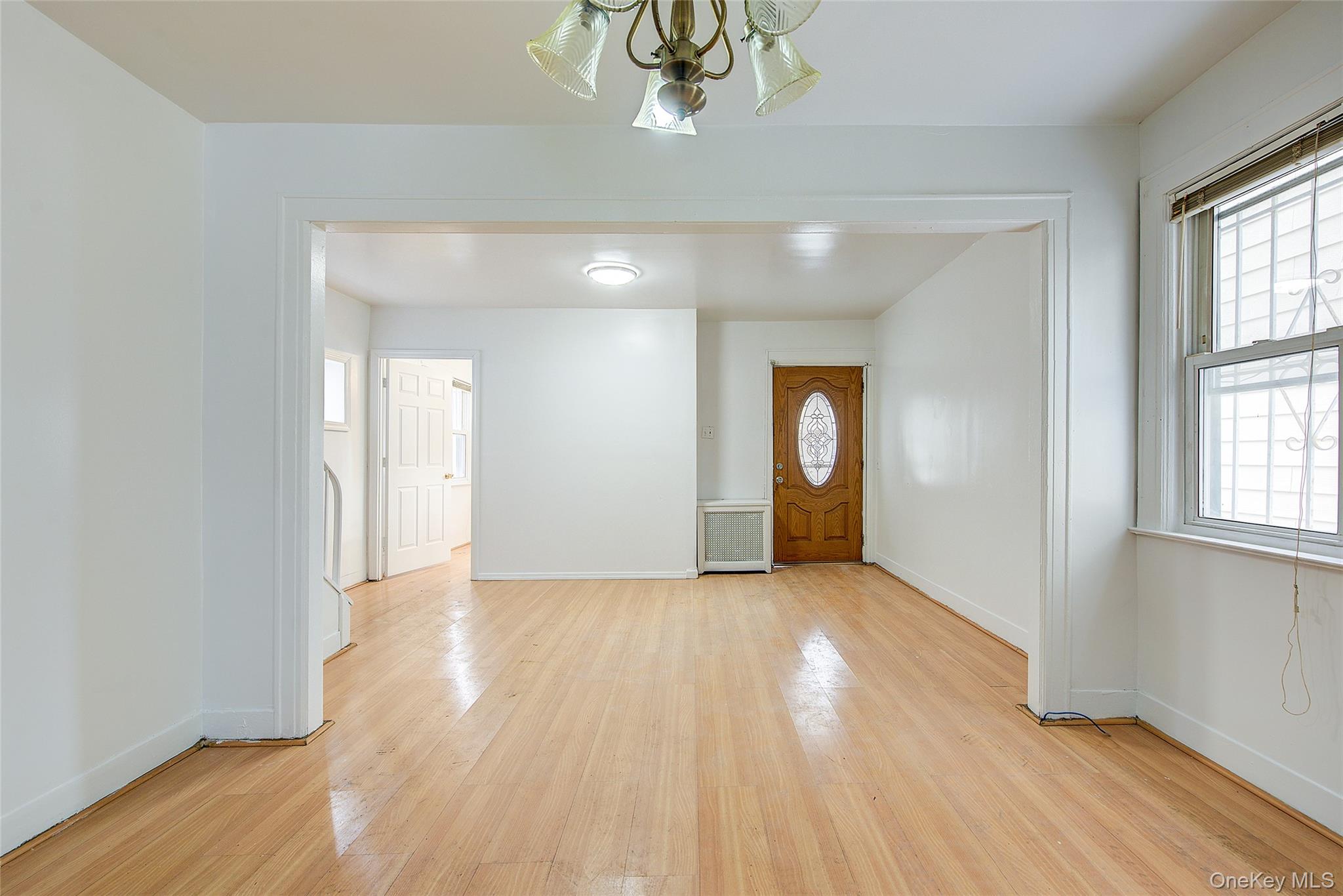 9056 184th Place, Hollis, NY 11423