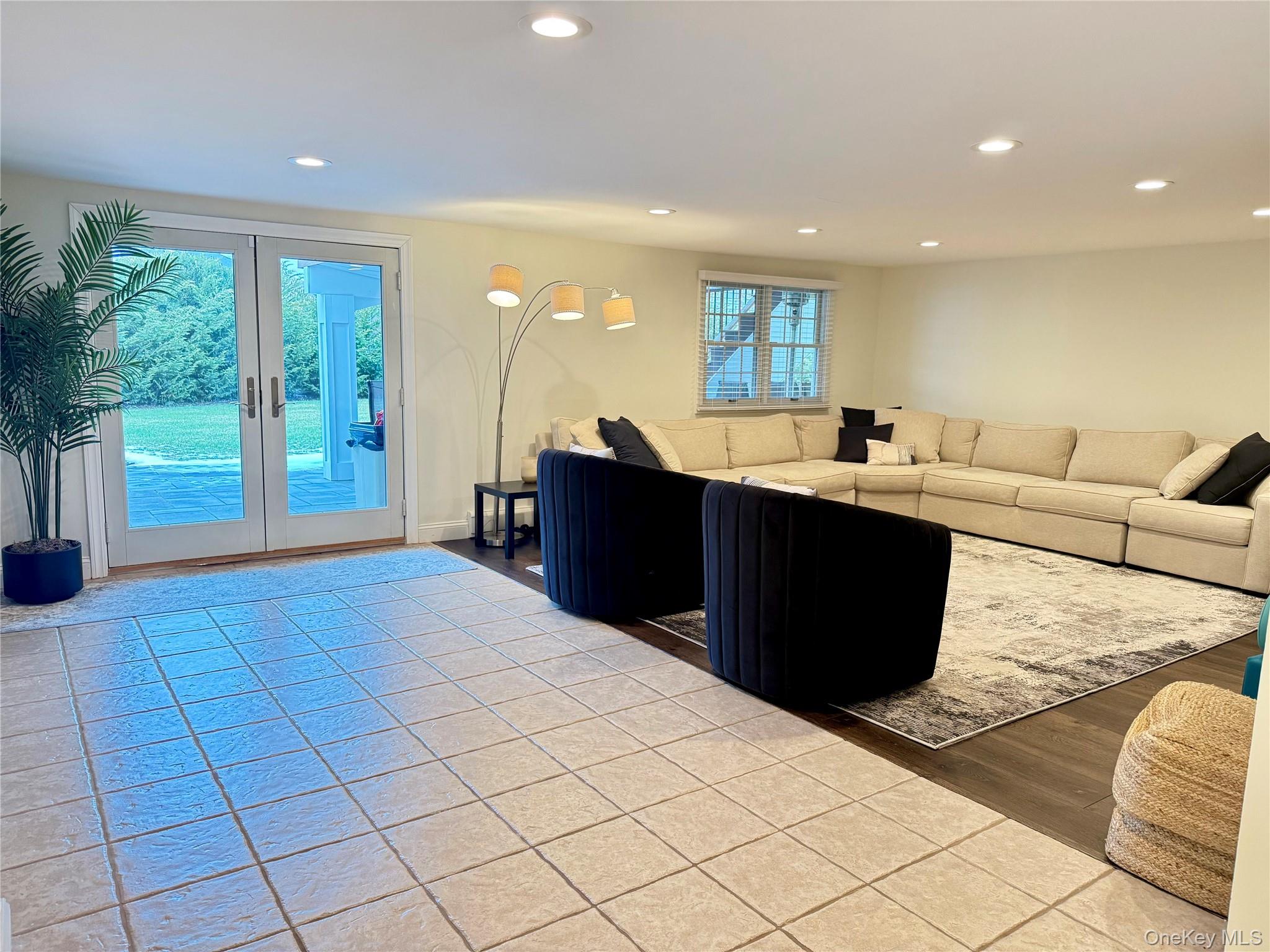 1827 Glenn Lane, Merrick, NY 11566