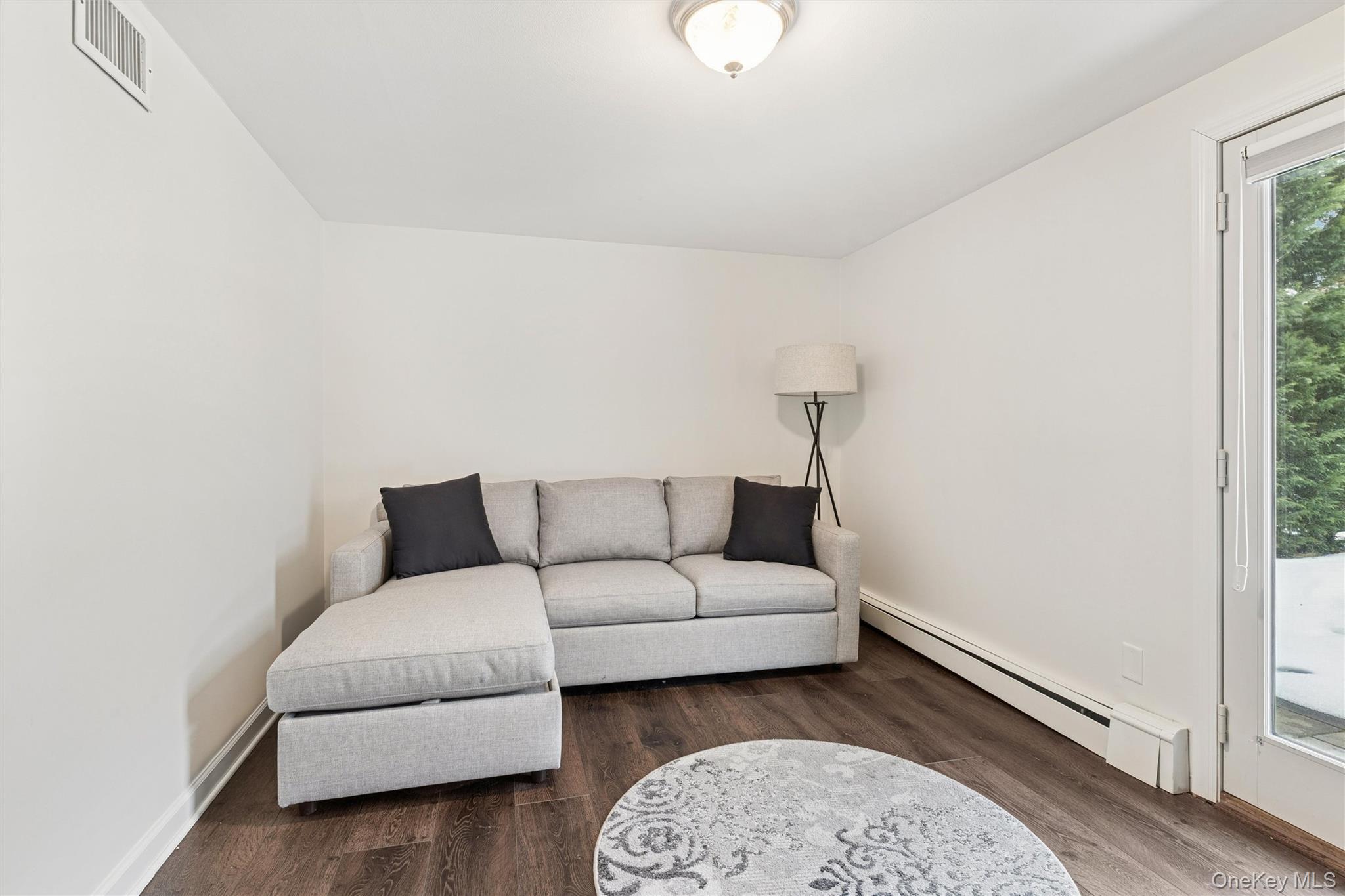 1827 Glenn Lane, Merrick, NY 11566