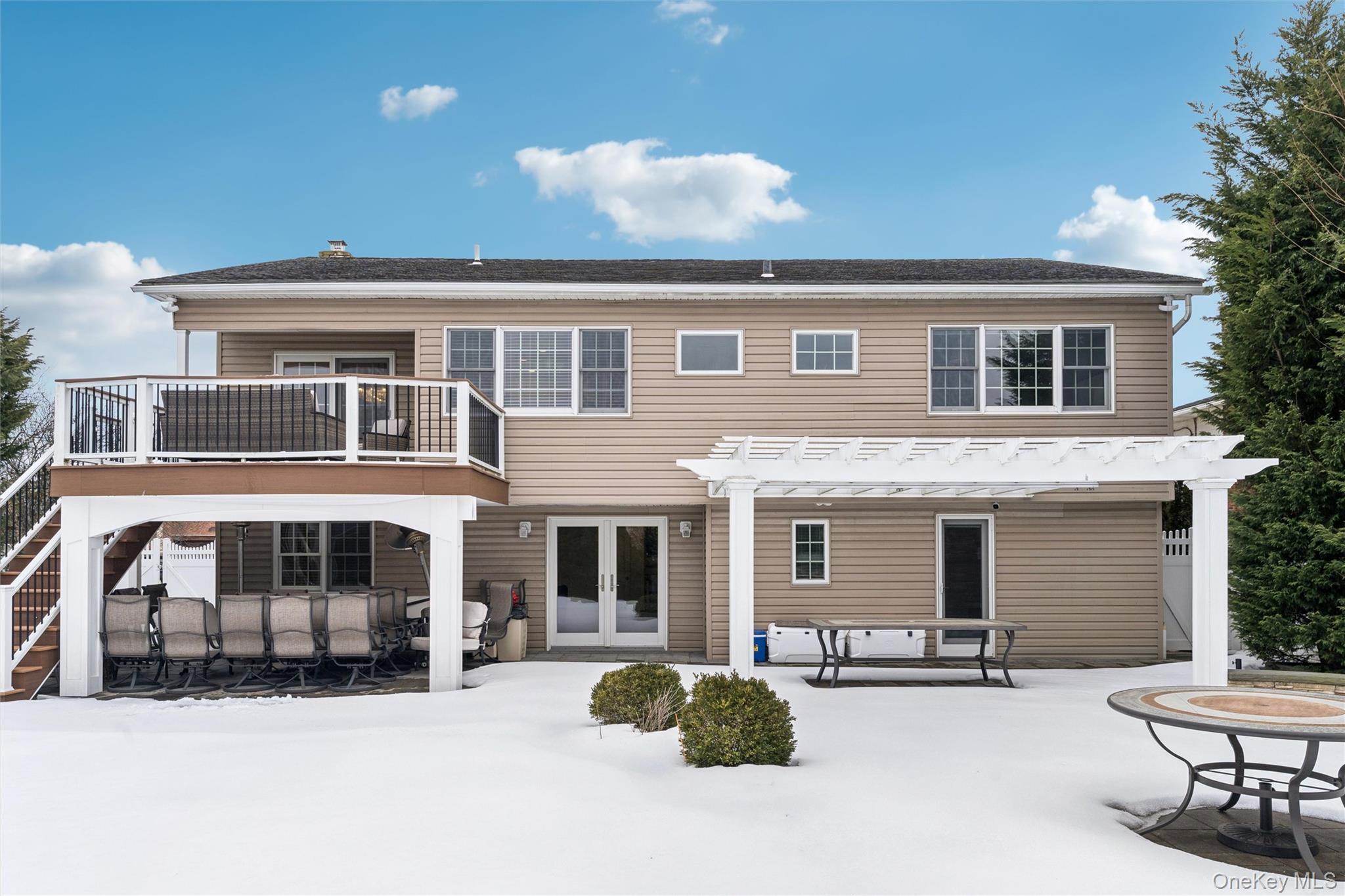 1827 Glenn Lane, Merrick, NY 11566