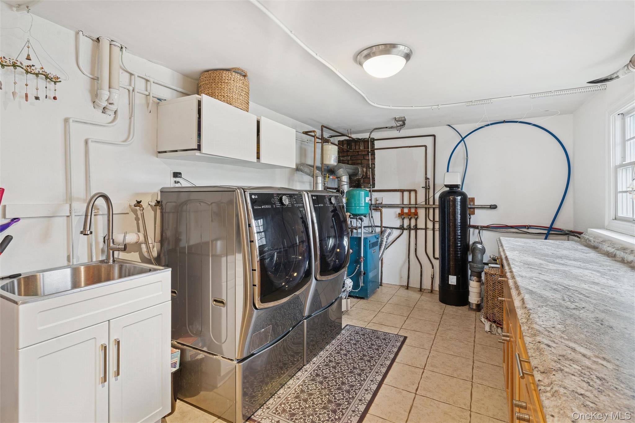 1827 Glenn Lane, Merrick, NY 11566