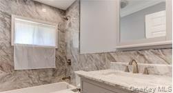 33 Robin, Levittown, NY 11756