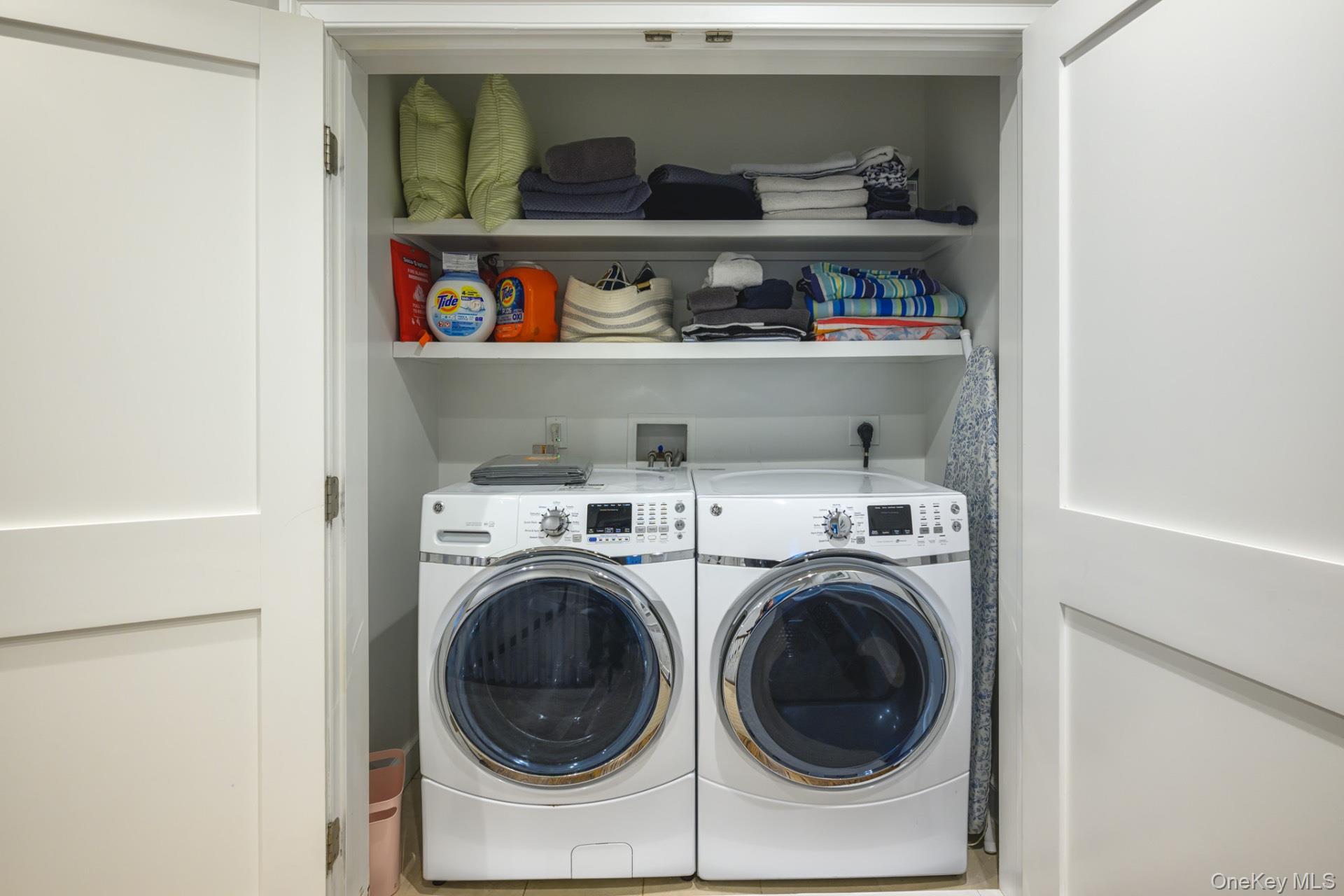 20 Bay Woods Drive, Hampton Bays, NY 11946