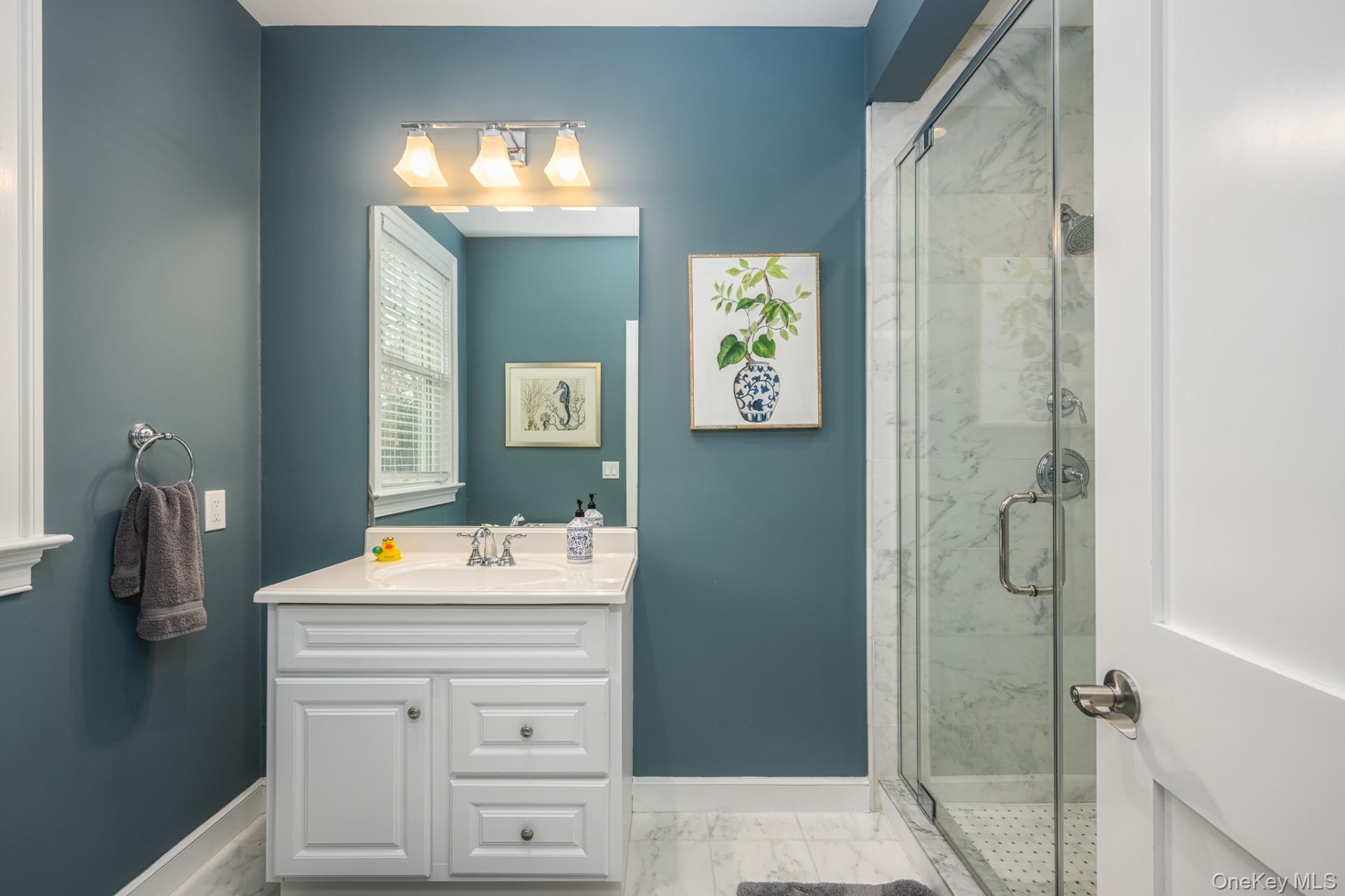 20 Bay Woods Drive, Hampton Bays, NY 11946