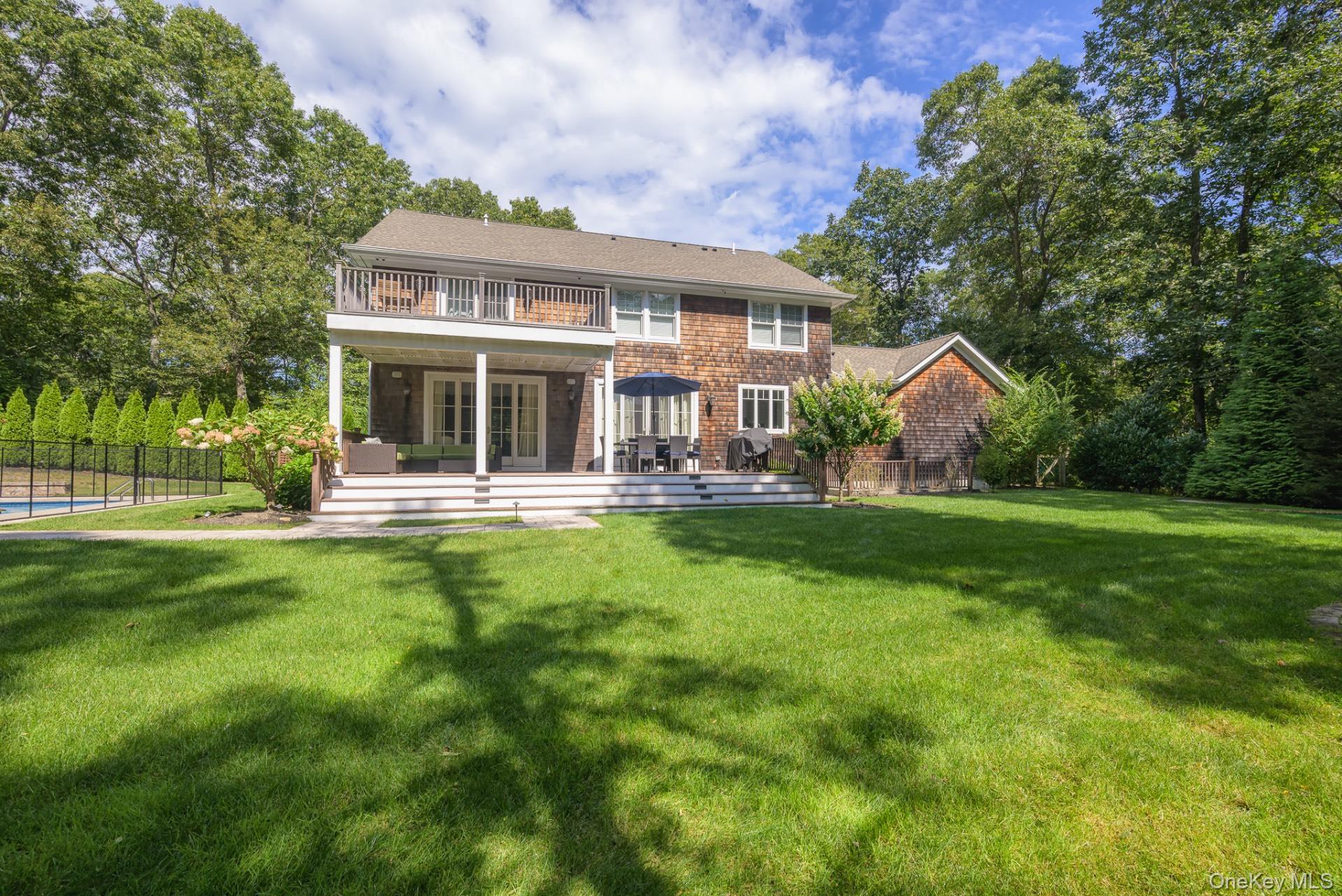 20 Bay Woods Drive, Hampton Bays, NY 11946