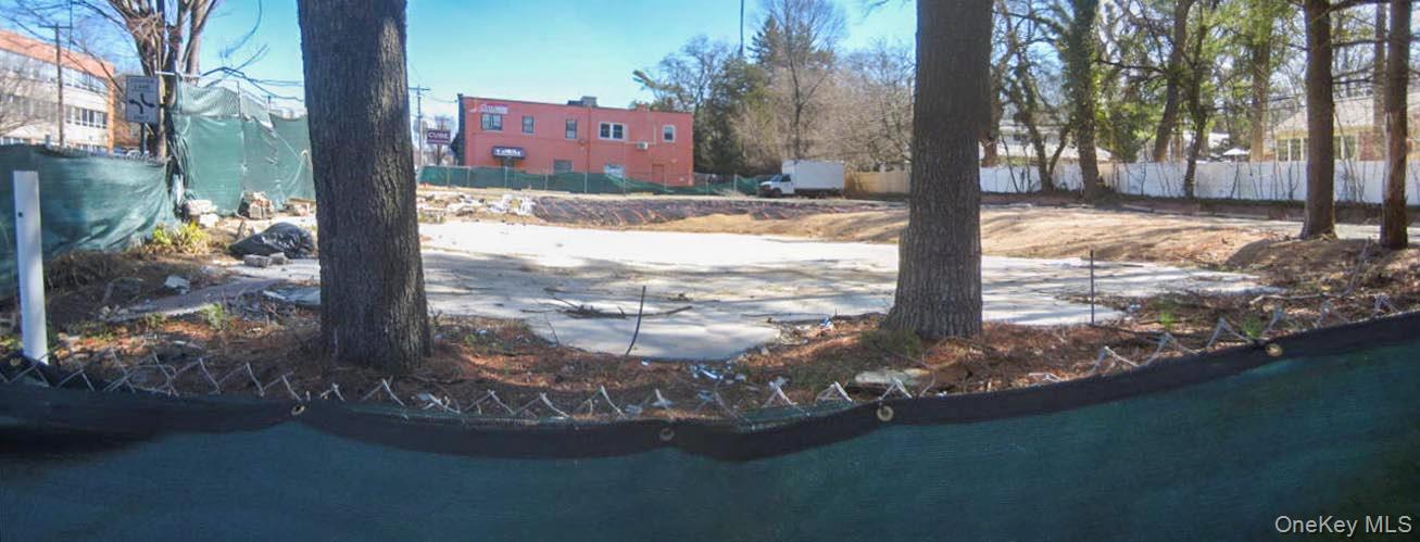 380 Northern Boulevard, Great Neck, NY 11021