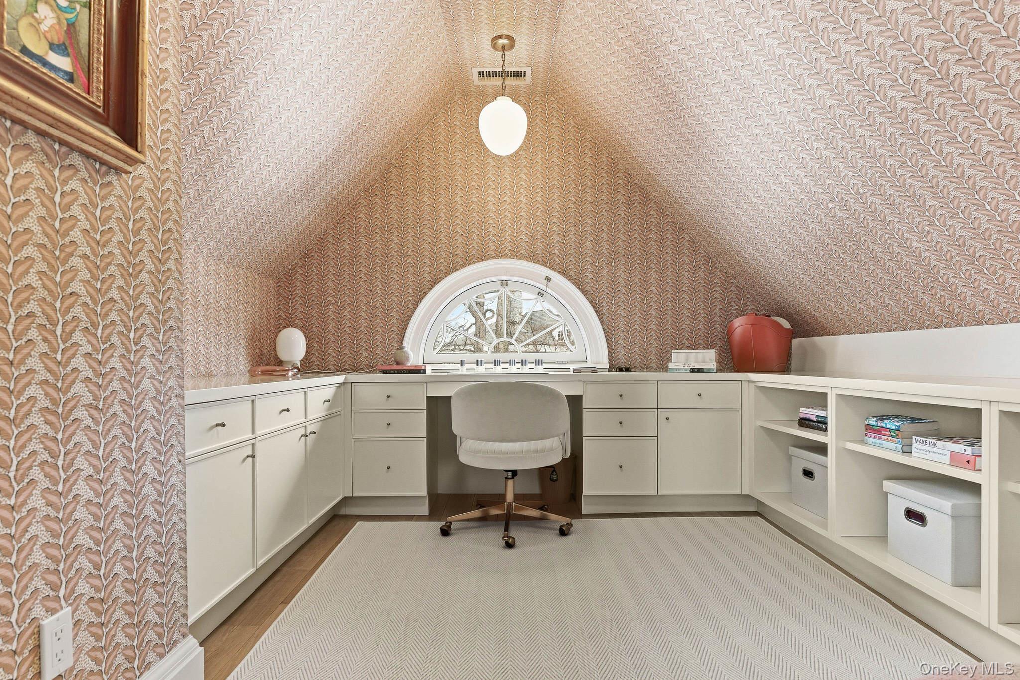 217 Hommocks Road, Larchmont, NY 10538