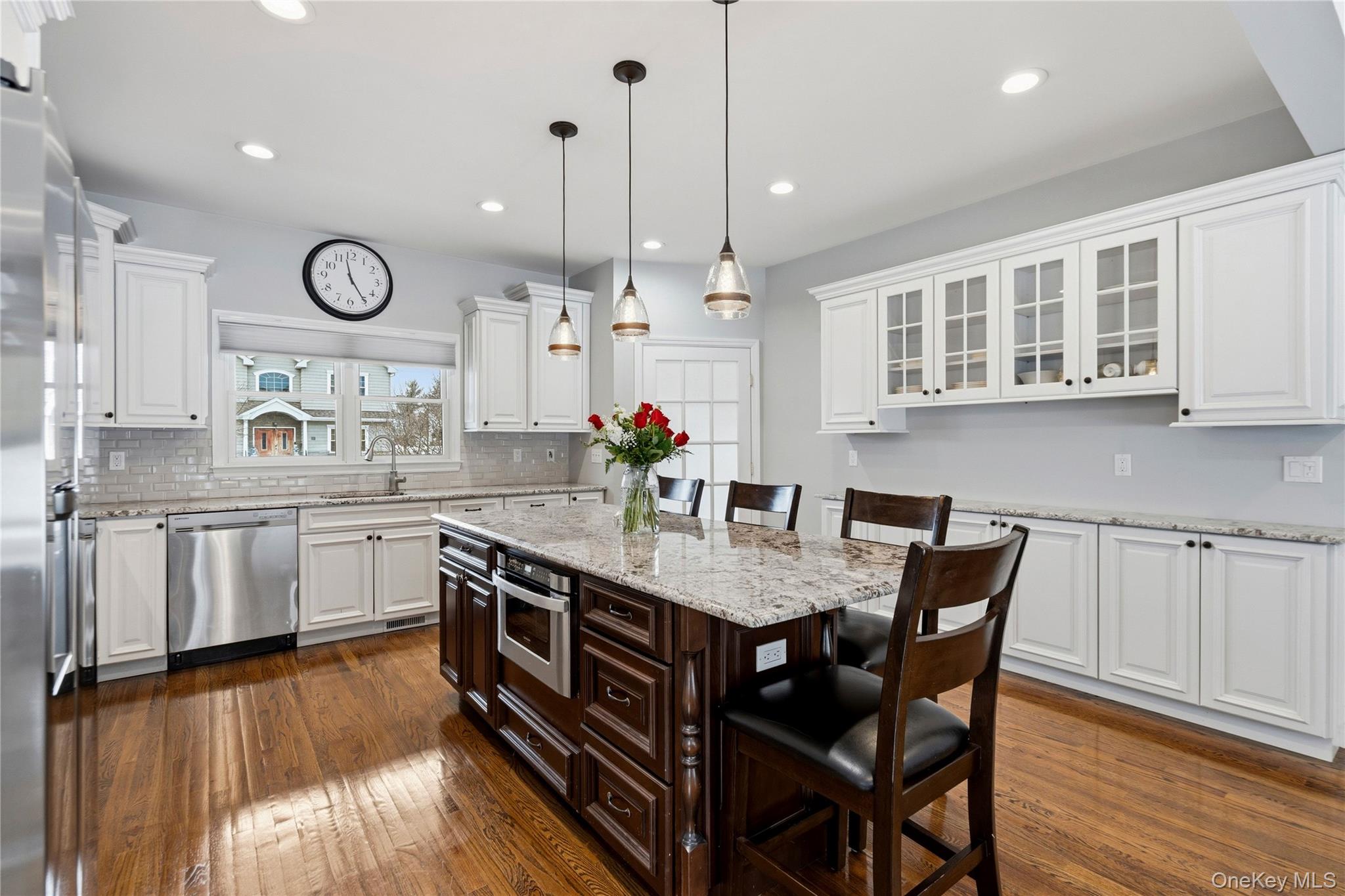 75 Syosset Circle, Syosset, NY 11791