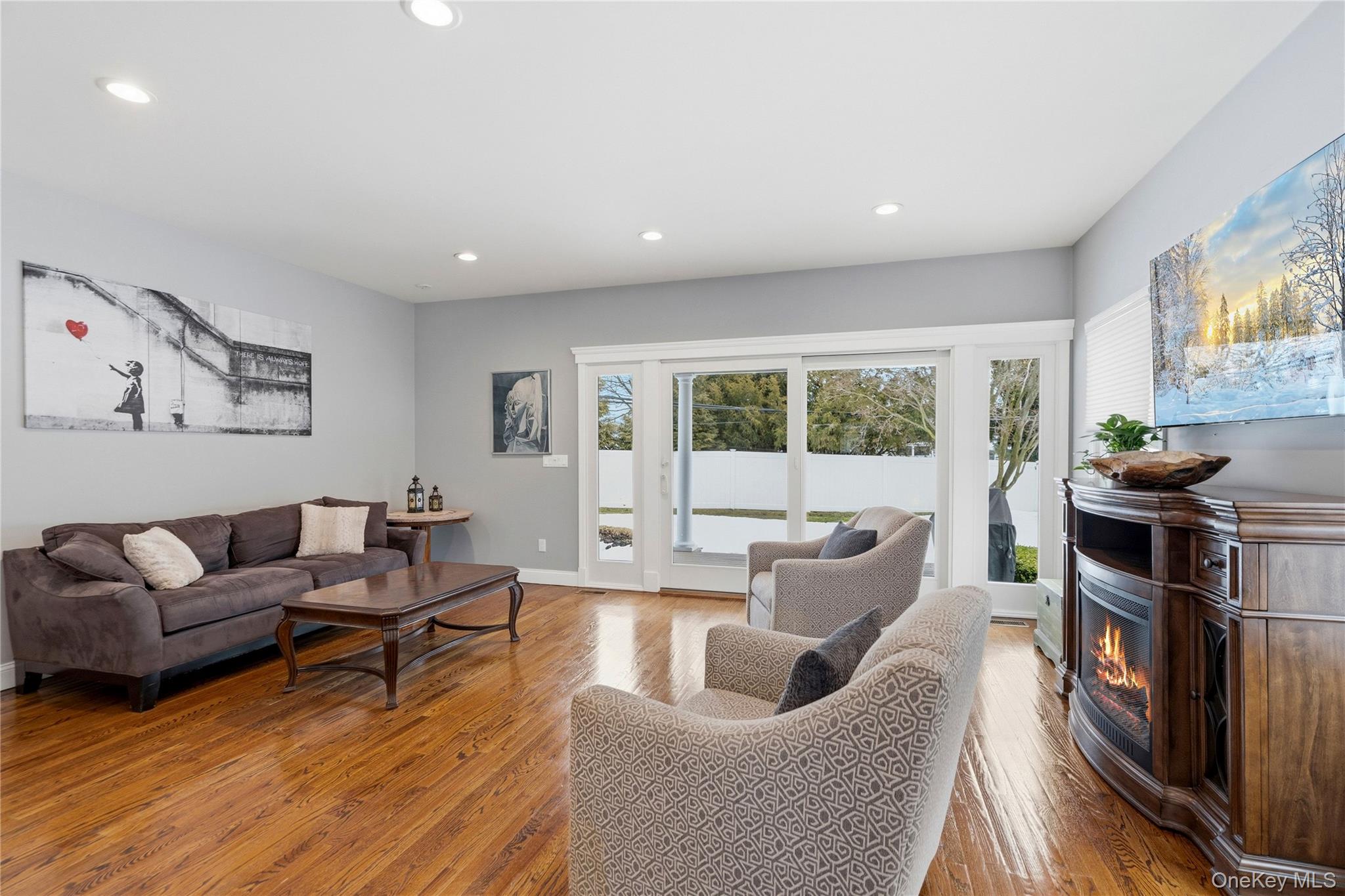 75 Syosset Circle, Syosset, NY 11791