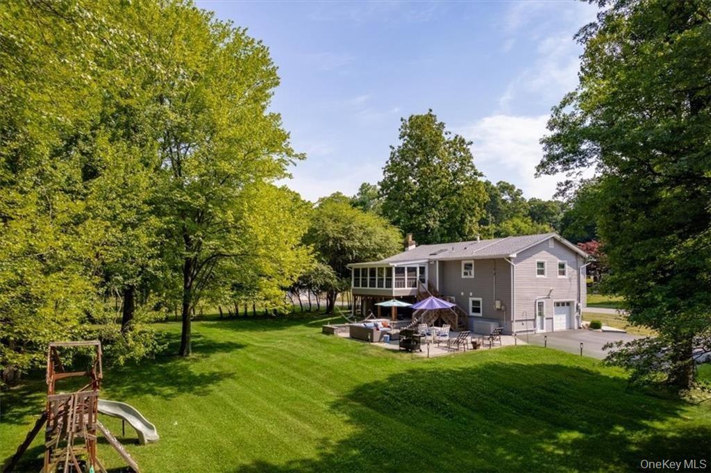 1 N Amundsen Lane, Airmont, NY 10901