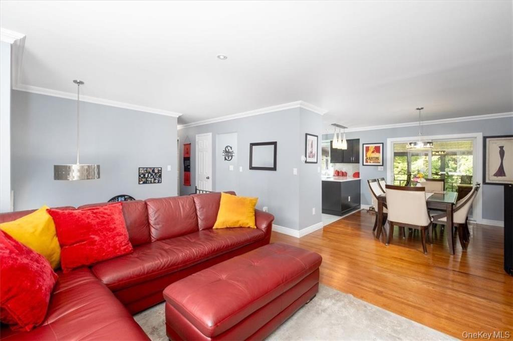 1 N Amundsen Lane, Airmont, NY 10901