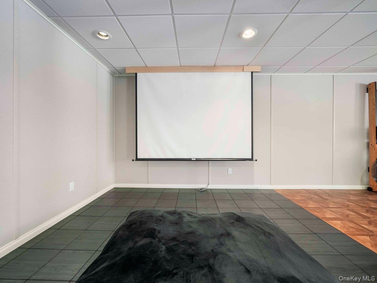 36 Horseshoe Path, Pawling, NY 12564