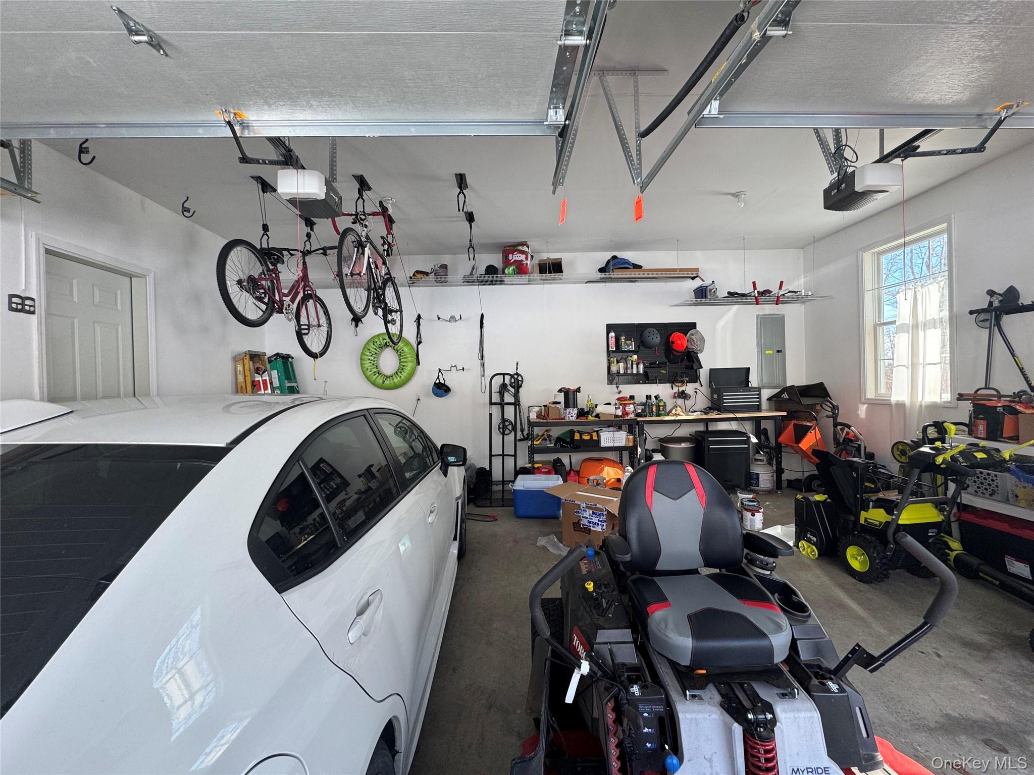 36 Horseshoe Path, Pawling, NY 12564