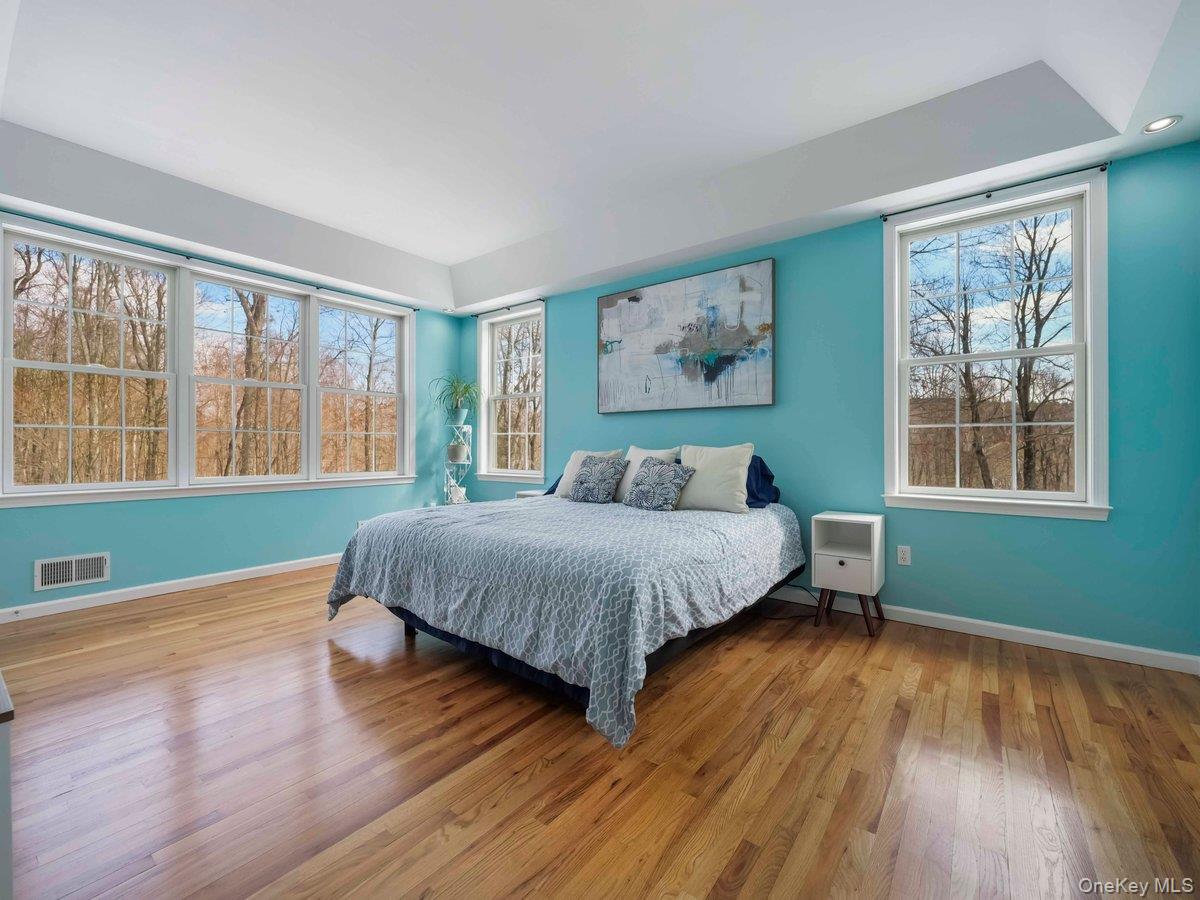 36 Horseshoe Path, Pawling, NY 12564