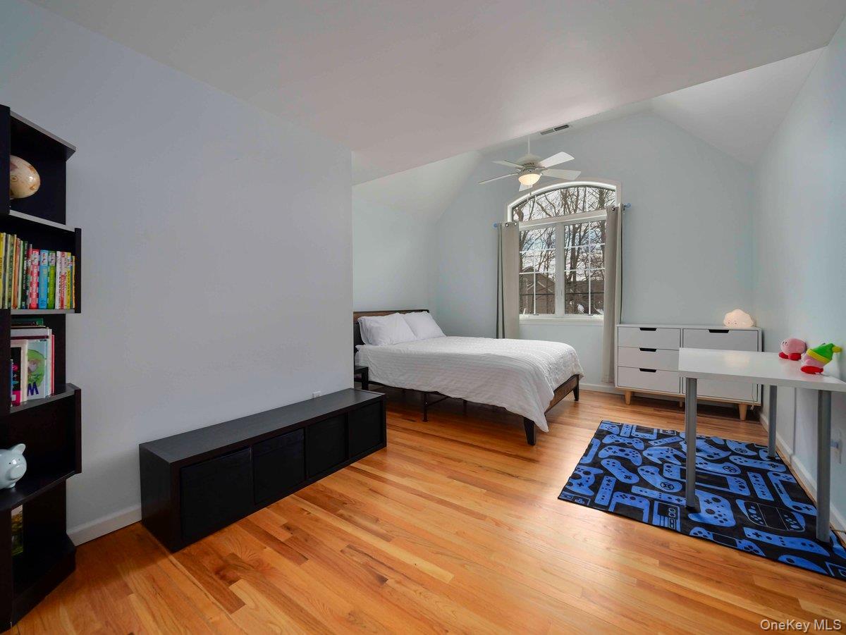 36 Horseshoe Path, Pawling, NY 12564