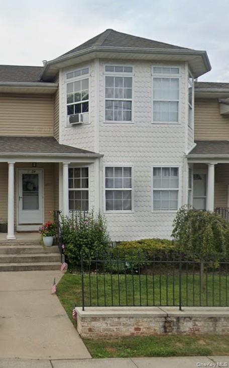 54 Landing Road, Glen Cove, NY 11542