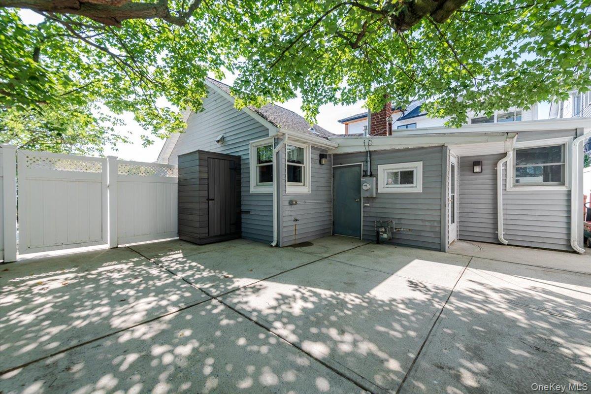 101 California Street, Long Beach, NY 11561