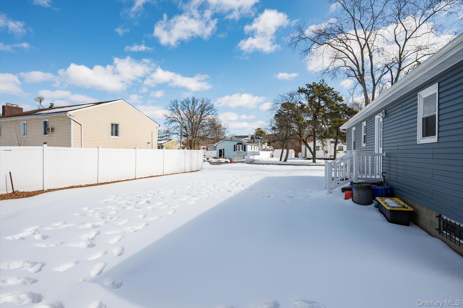 93 Garfield Boulevard # 93, Farmingdale, NY 11735