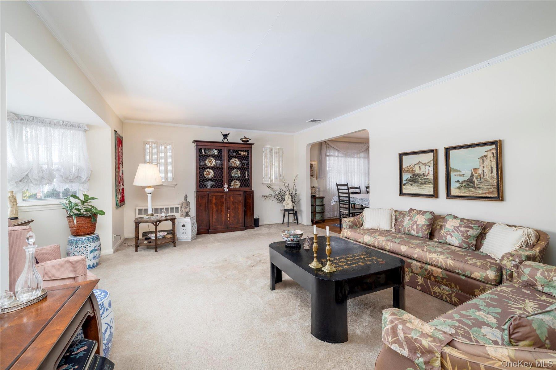 36 Wellsboro Road, Valley Stream, NY 11580