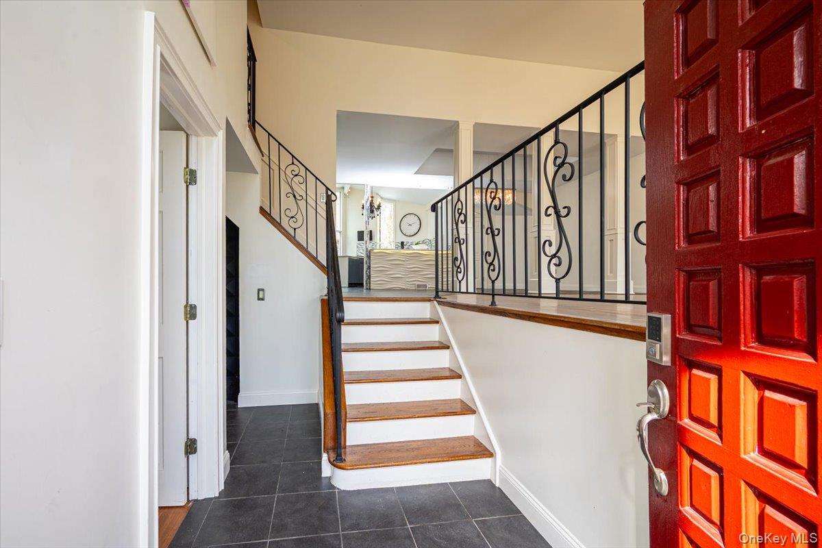 87 Soundview Drive, Port Jefferson, NY 11777