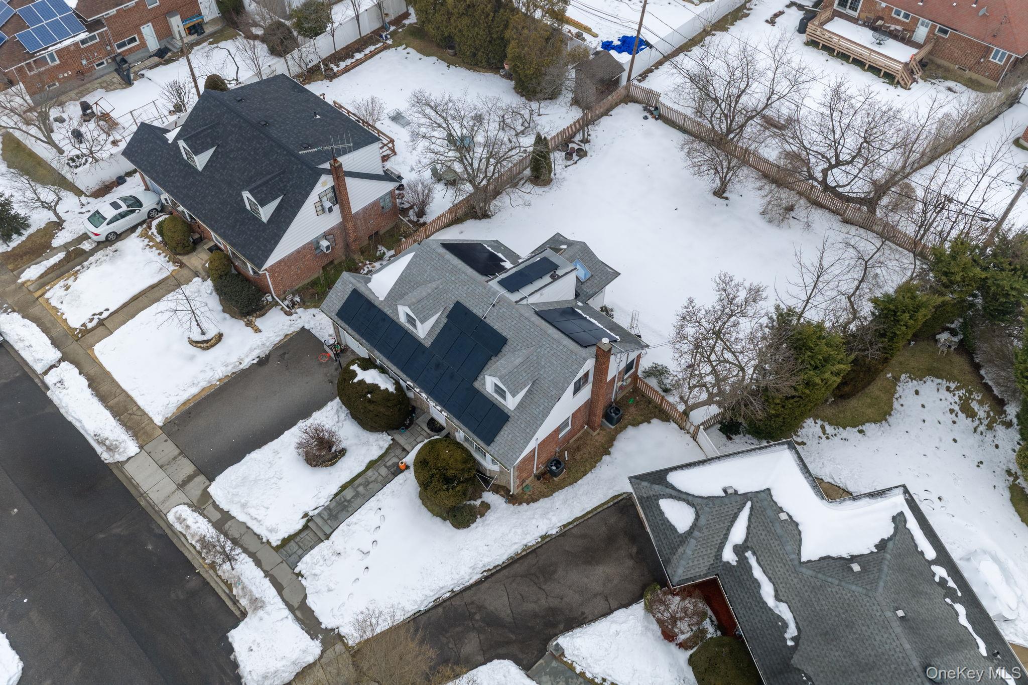 225 Willets Lane, Jericho, NY 11753