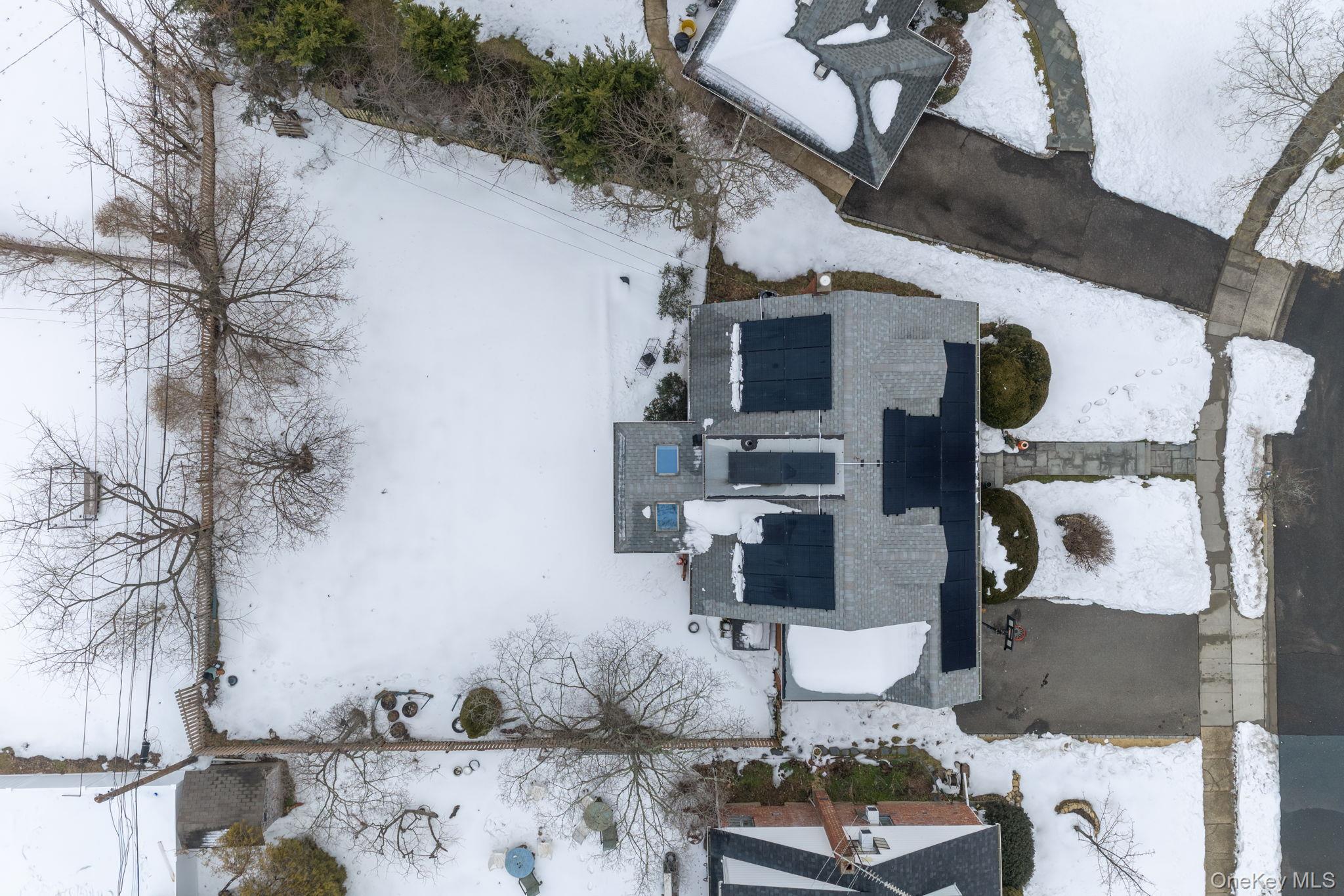 225 Willets Lane, Jericho, NY 11753