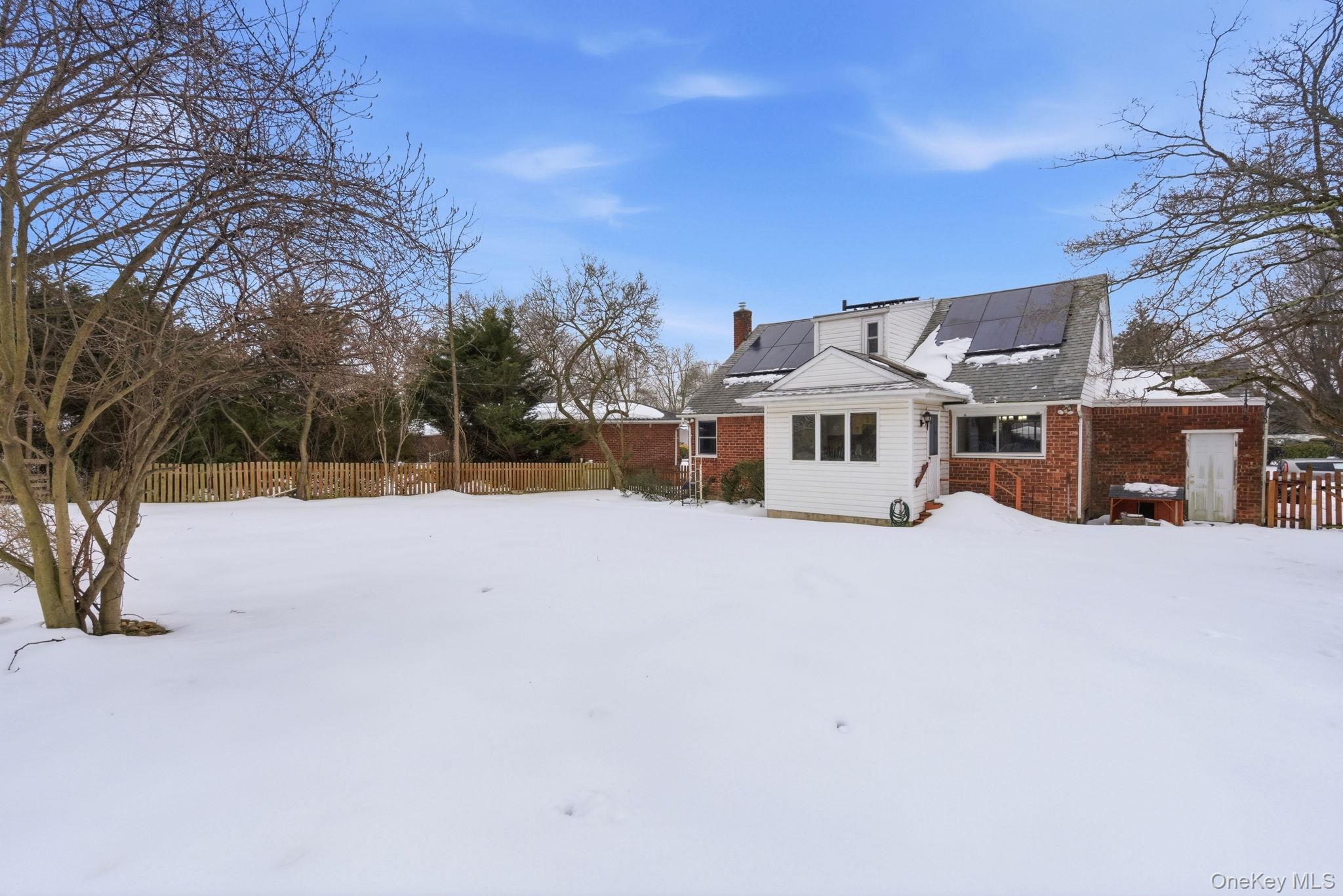 225 Willets Lane, Jericho, NY 11753