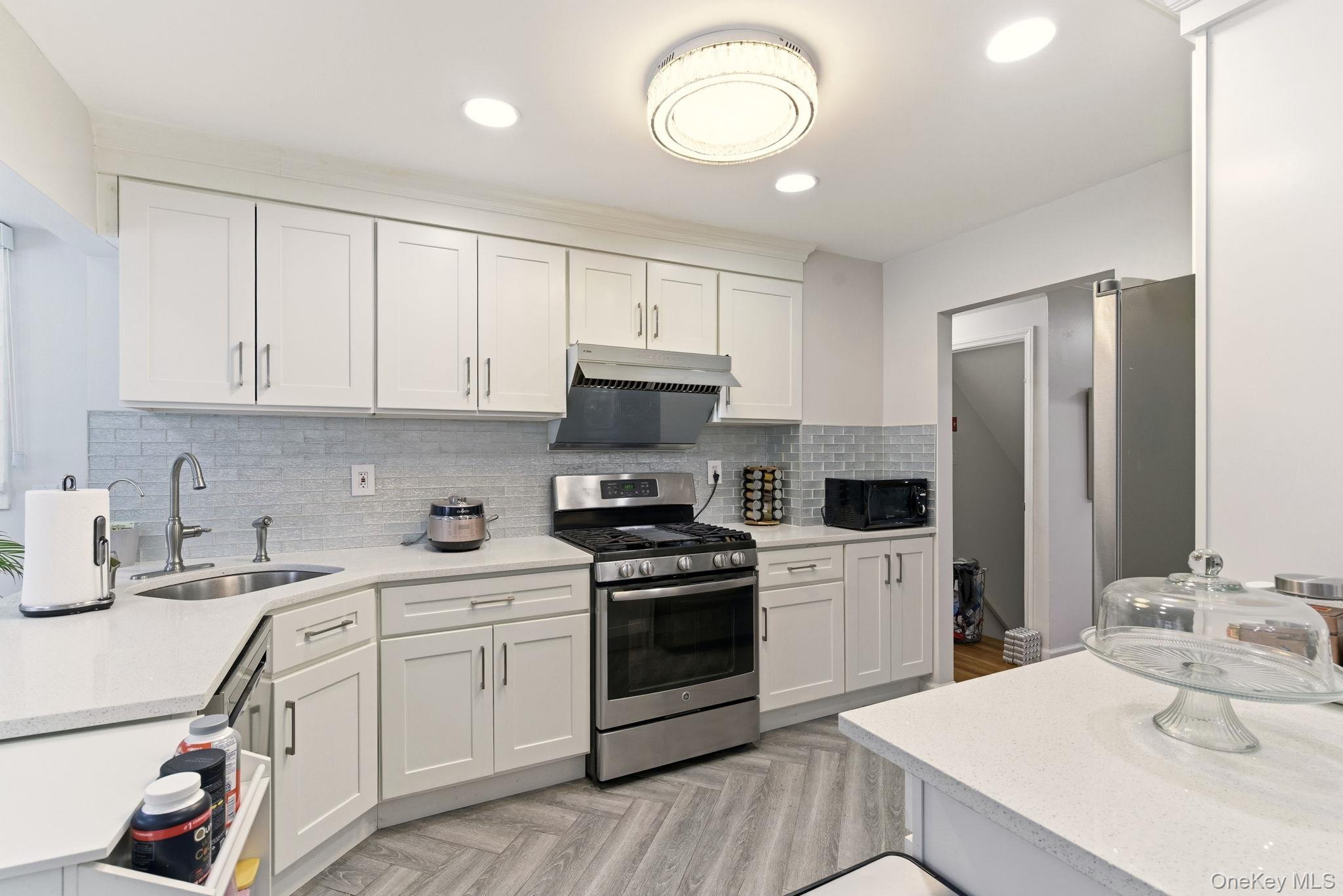 225 Willets Lane, Jericho, NY 11753