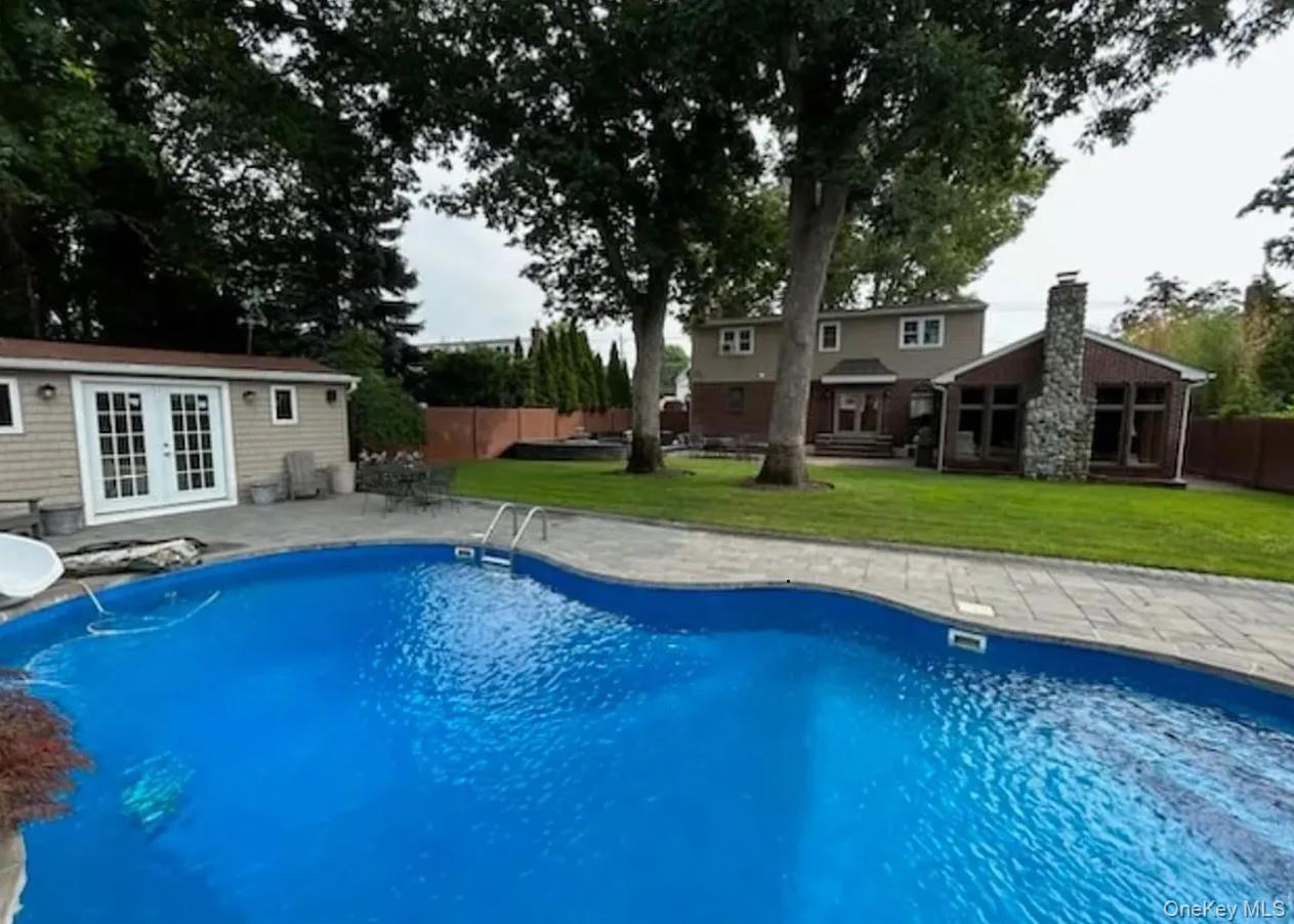 396 Chestnut Avenue, East Meadow, NY 11554