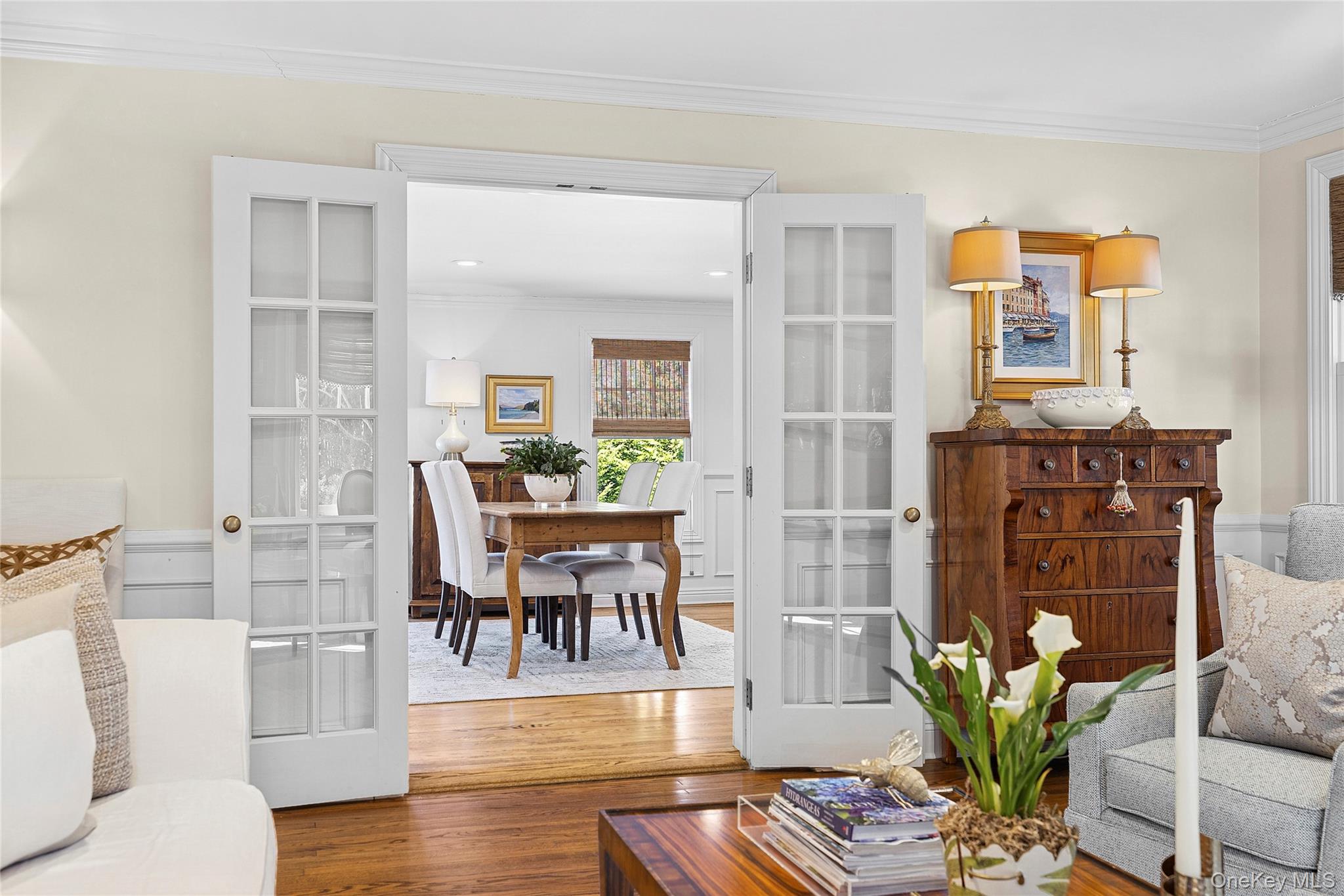 39 Barkers Point Road, Port Washington, NY 11050