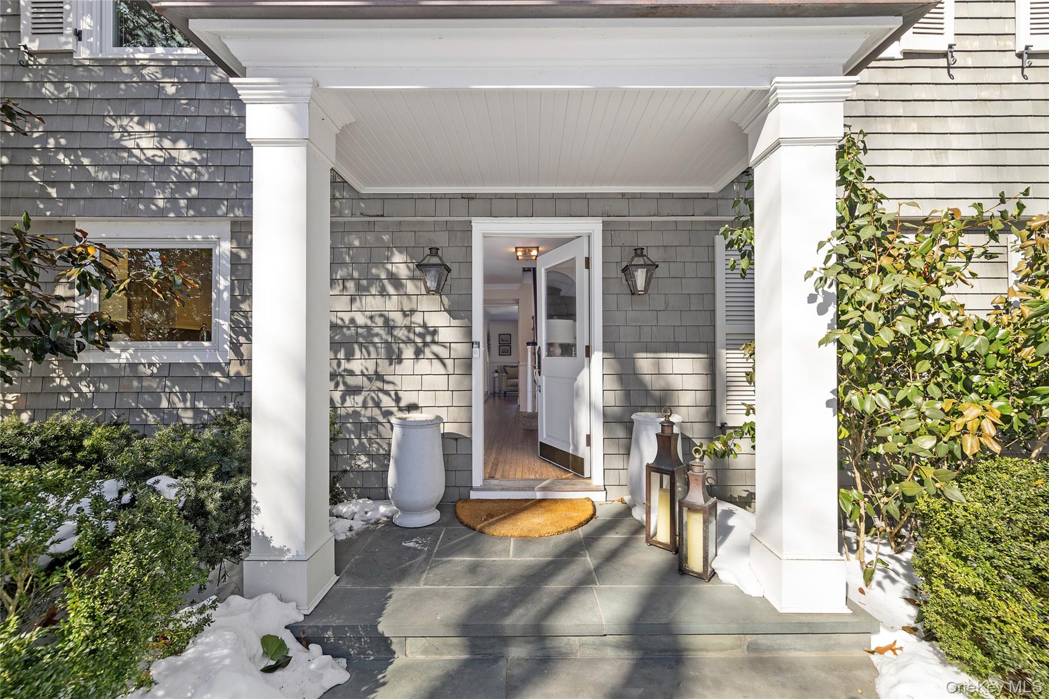 39 Barkers Point Road, Port Washington, NY 11050