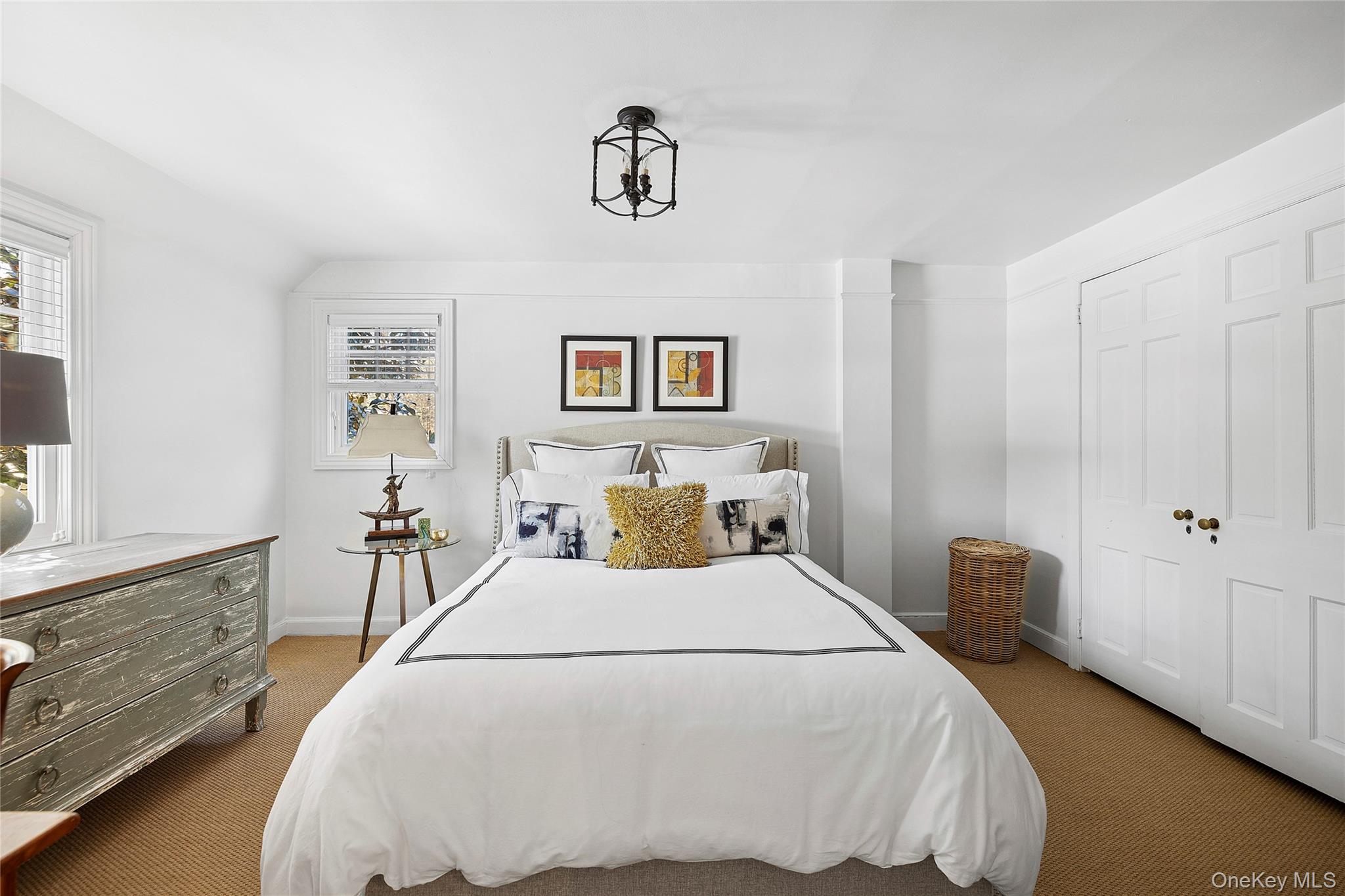 39 Barkers Point Road, Port Washington, NY 11050