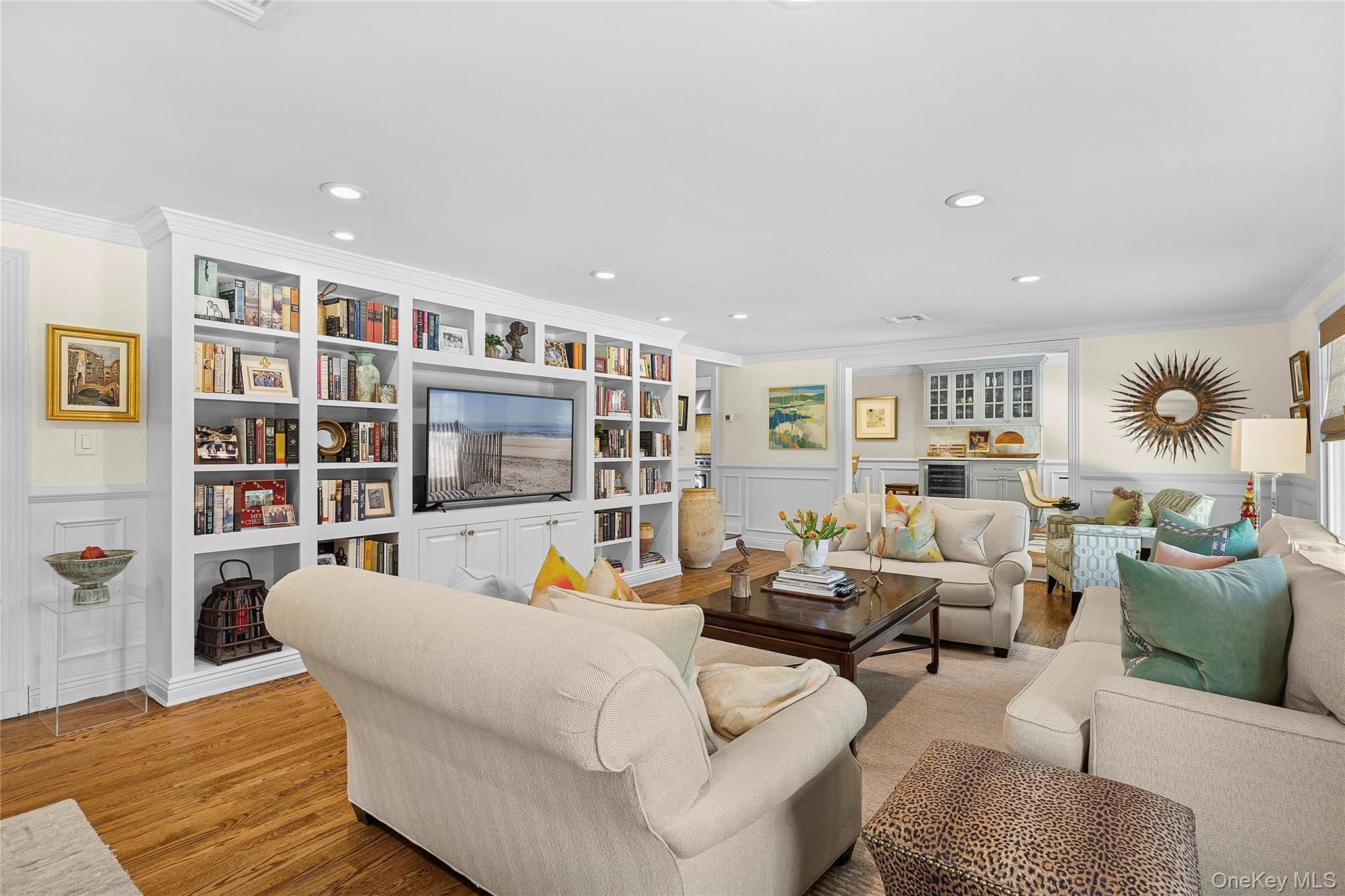 39 Barkers Point Road, Port Washington, NY 11050