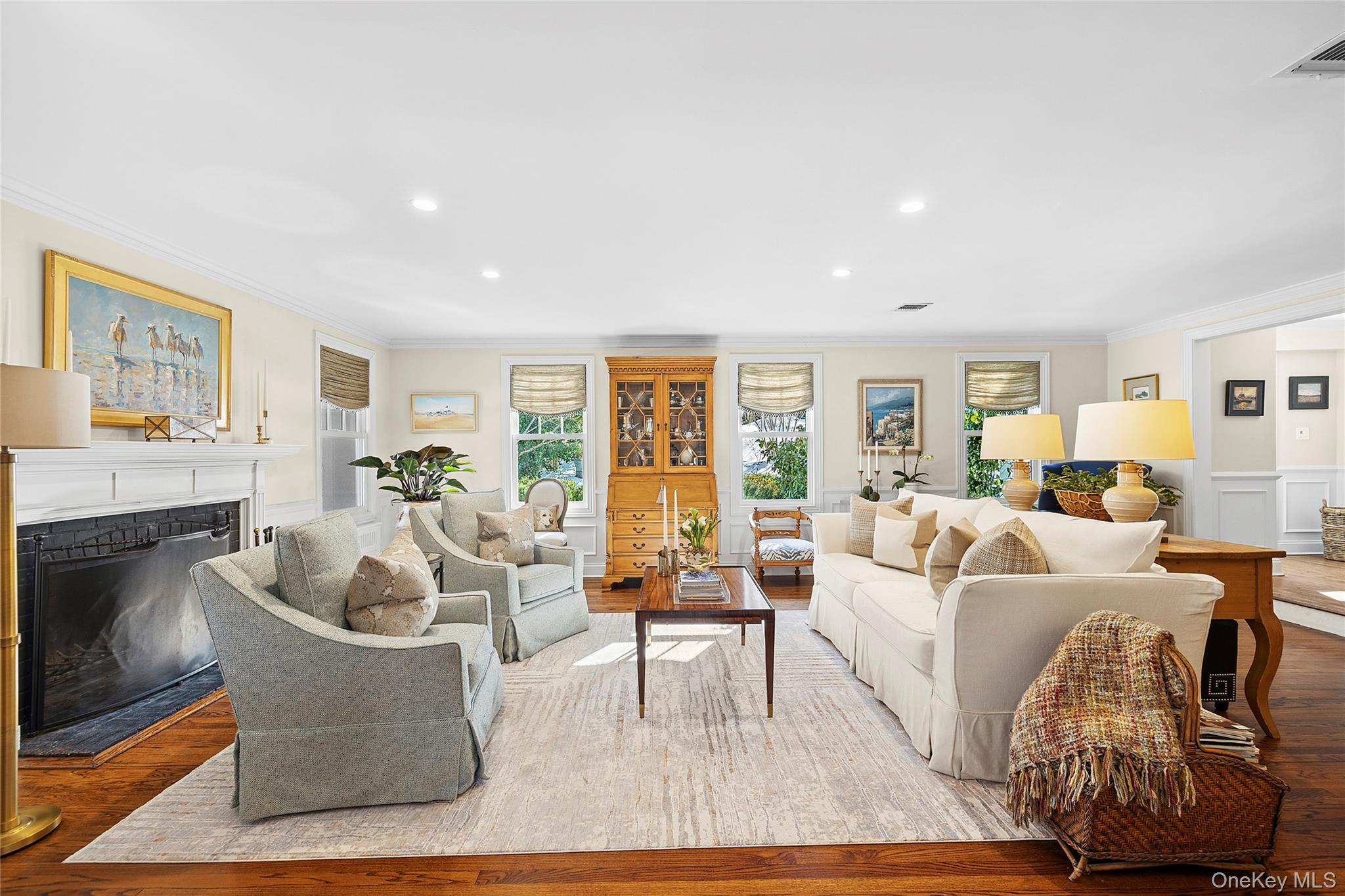 39 Barkers Point Road, Port Washington, NY 11050