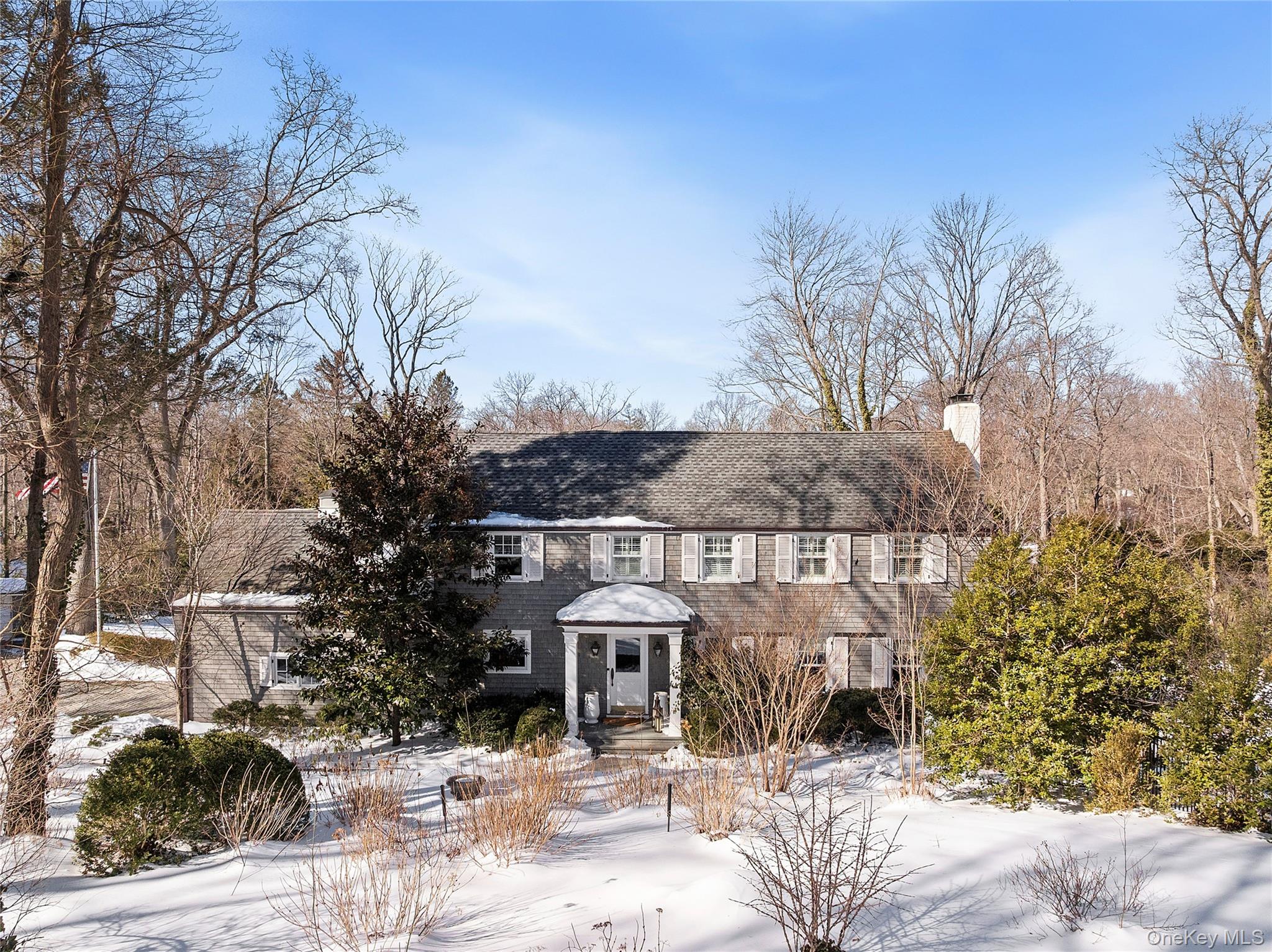 39 Barkers Point Road, Port Washington, NY 11050