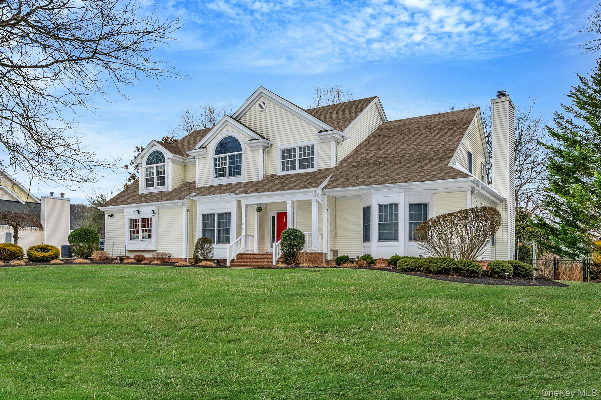 10 Ashley Loop, Northport, NY 11768