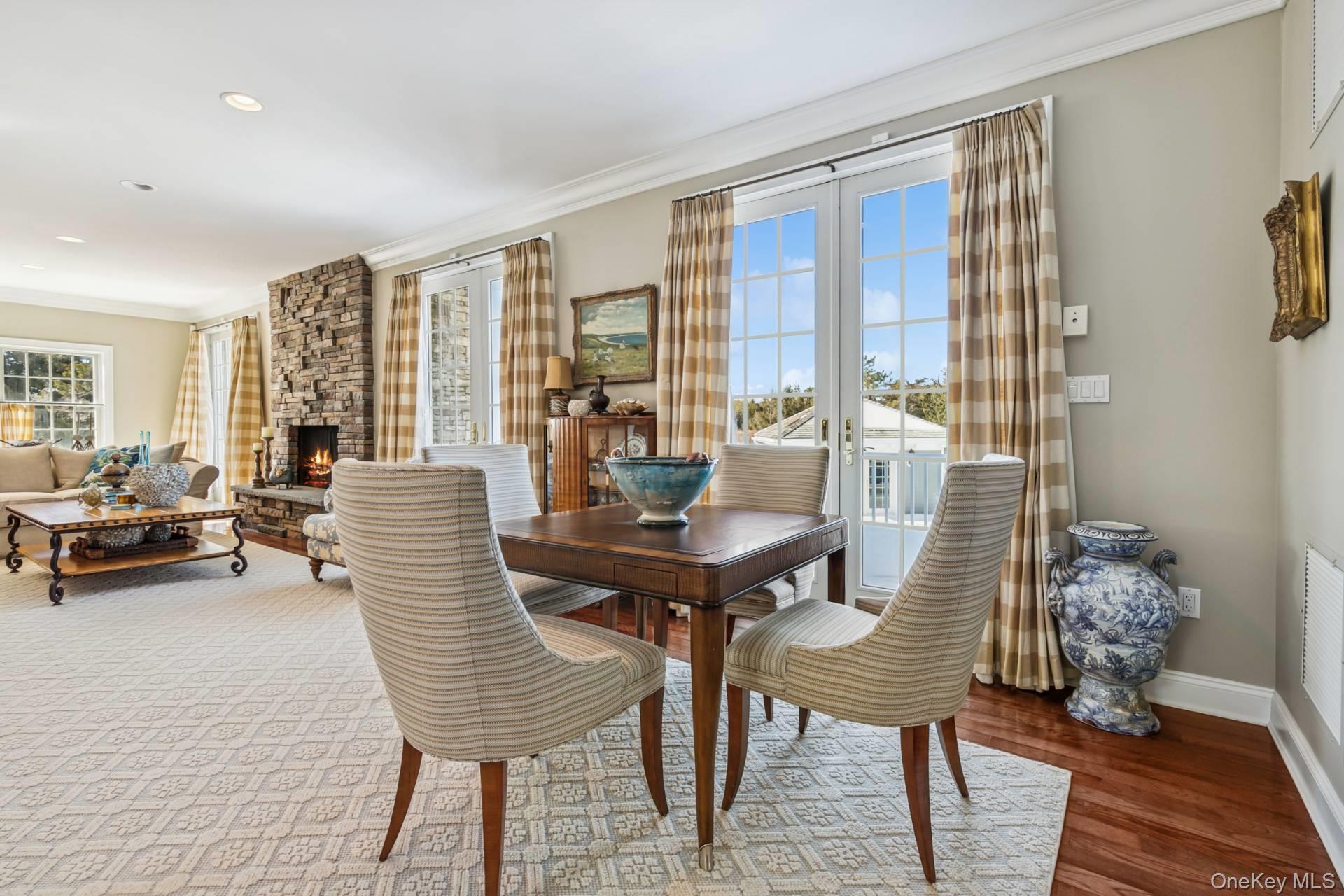 23 Meadow Lane, Westhampton Beach, NY 11978