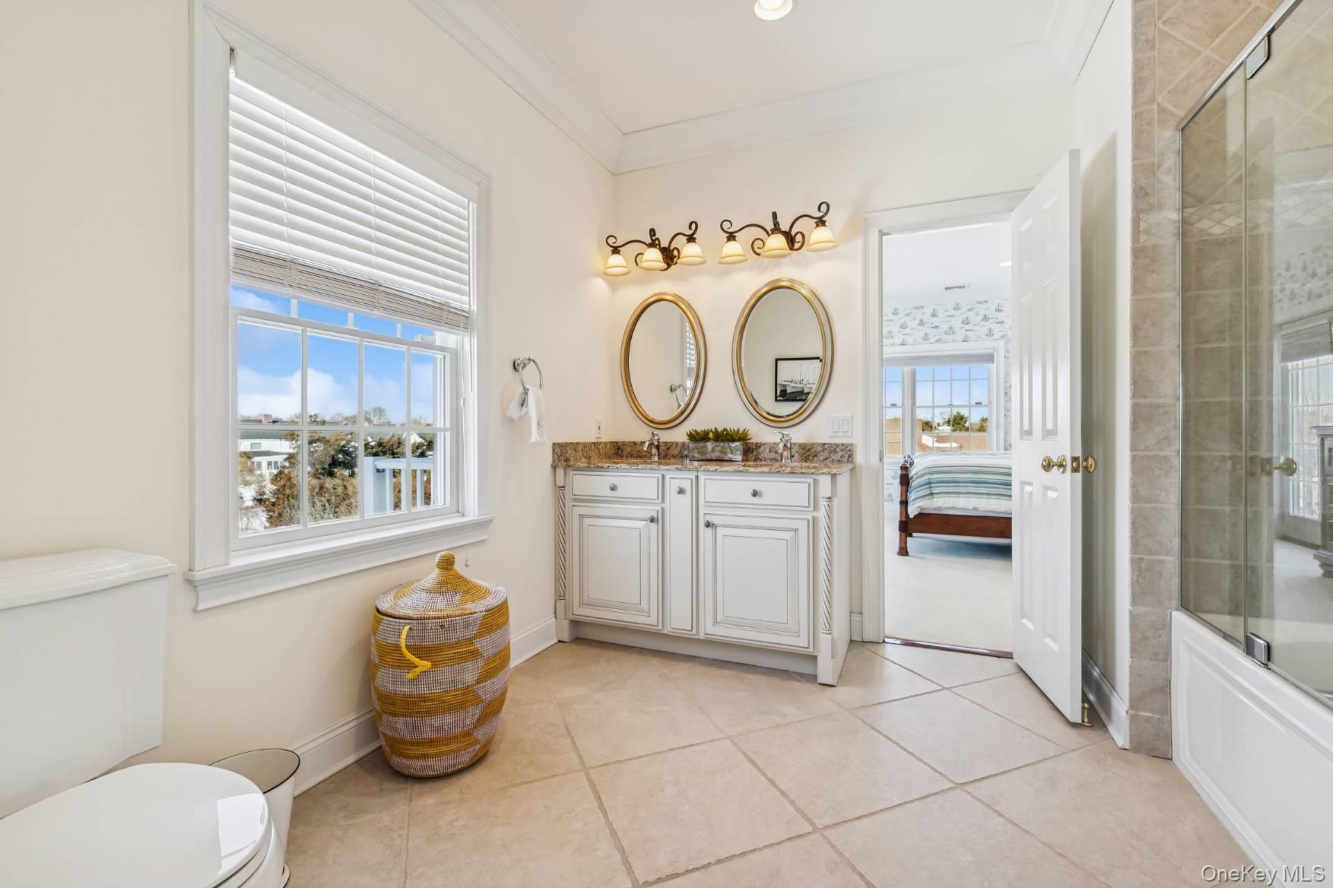 23 Meadow Lane, Westhampton Beach, NY 11978