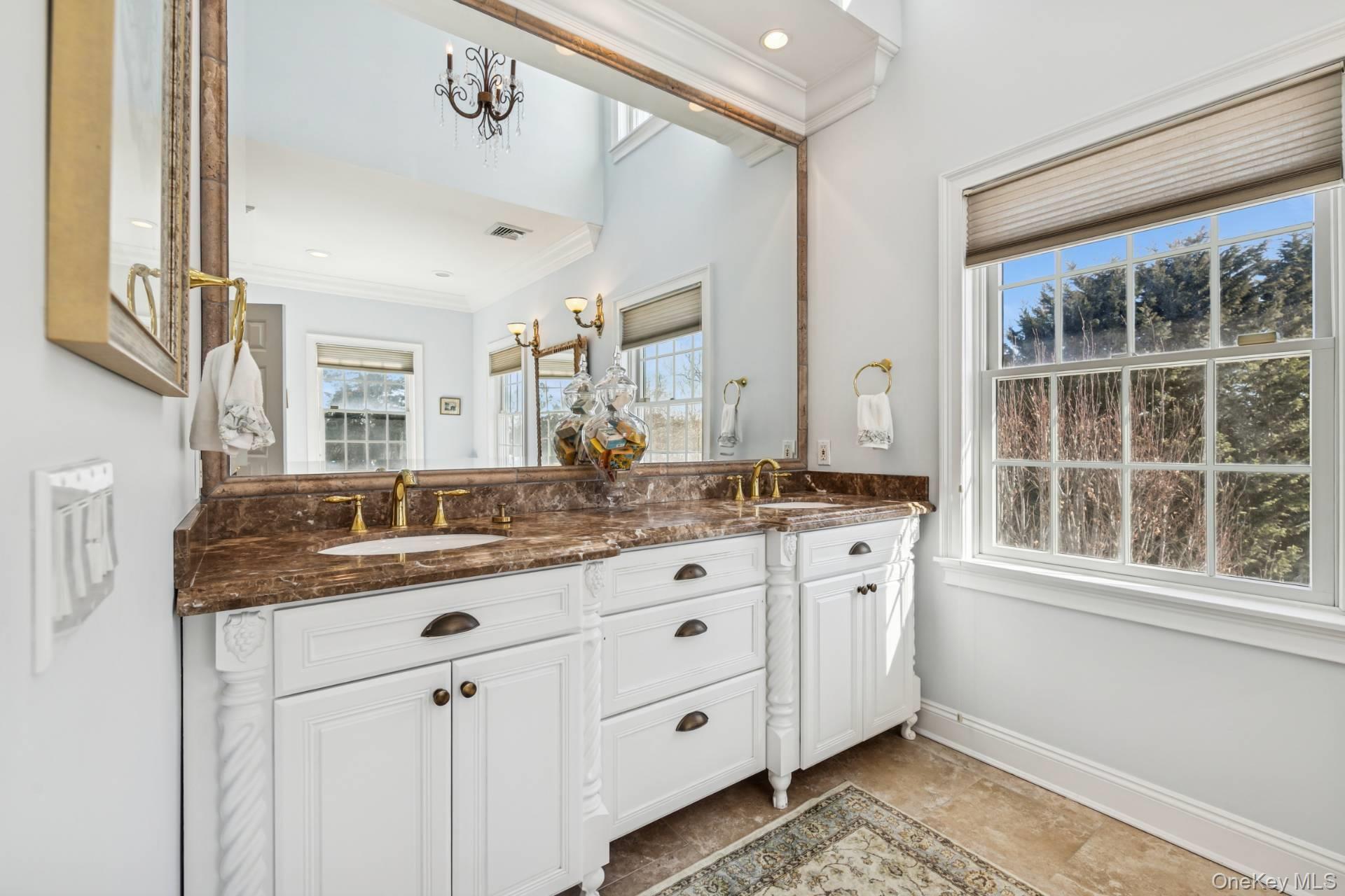 23 Meadow Lane, Westhampton Beach, NY 11978