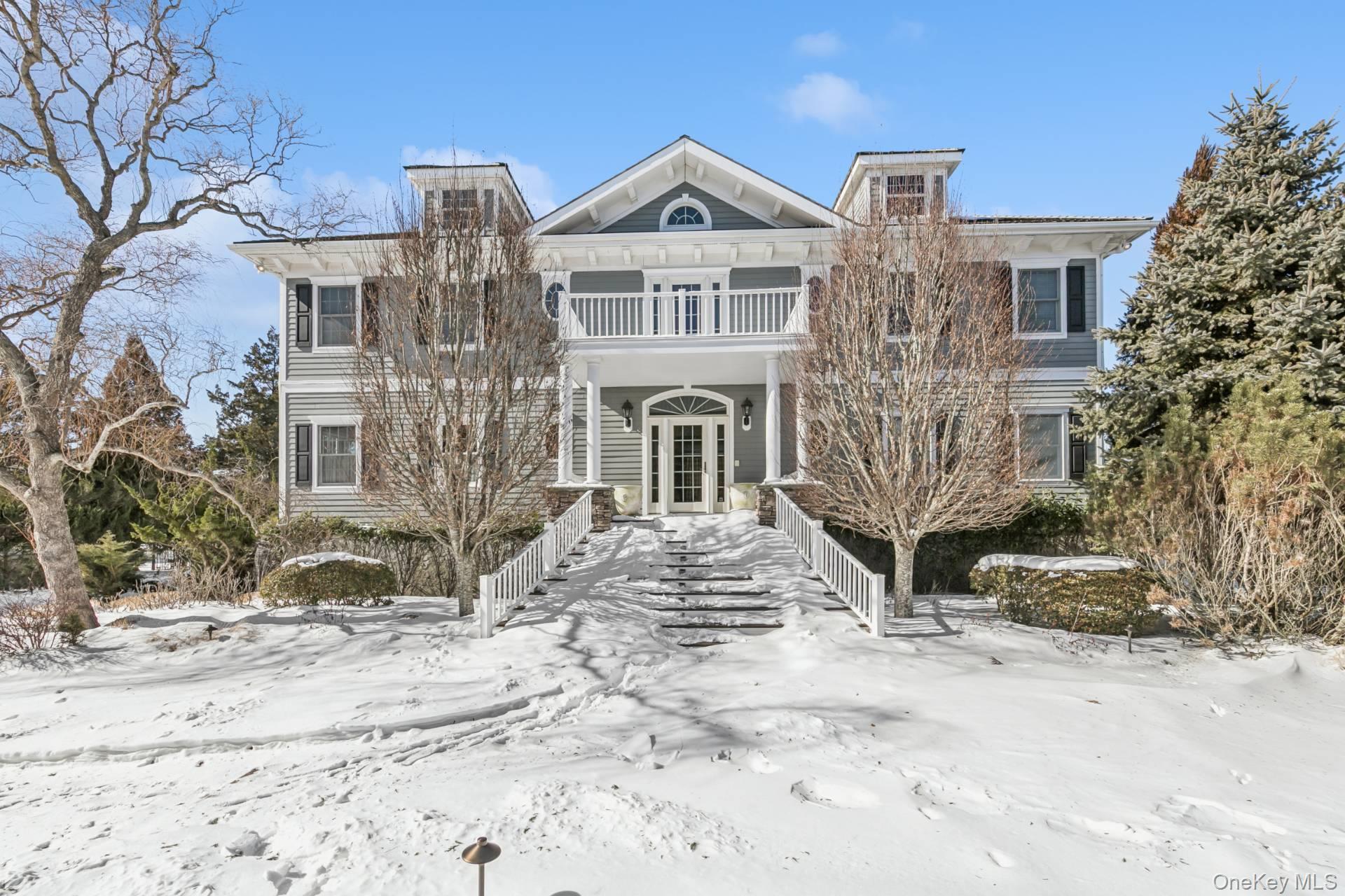 23 Meadow Lane, Westhampton Beach, NY 11978