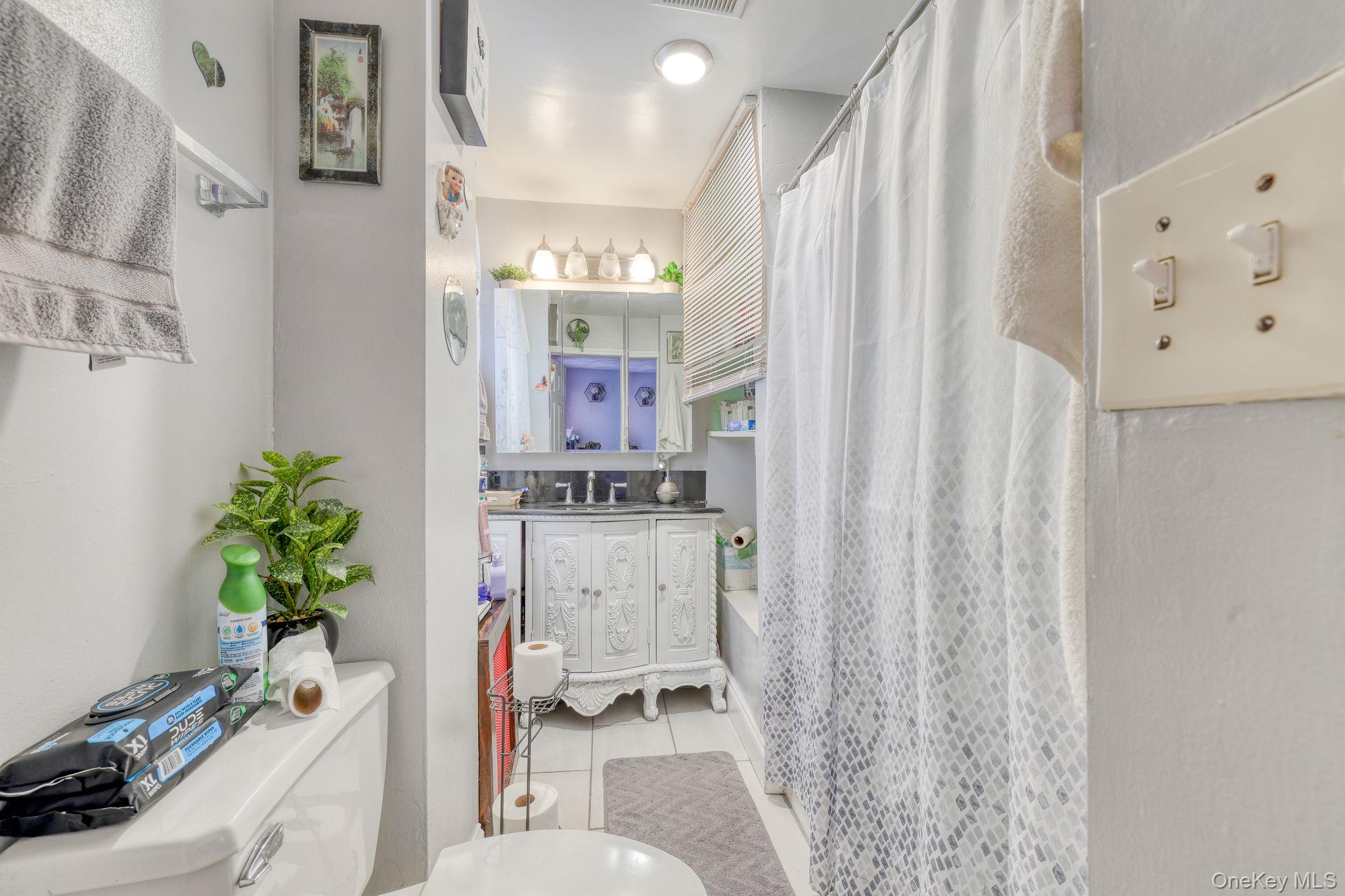 16 Liberty Street, Middletown, NY 10940