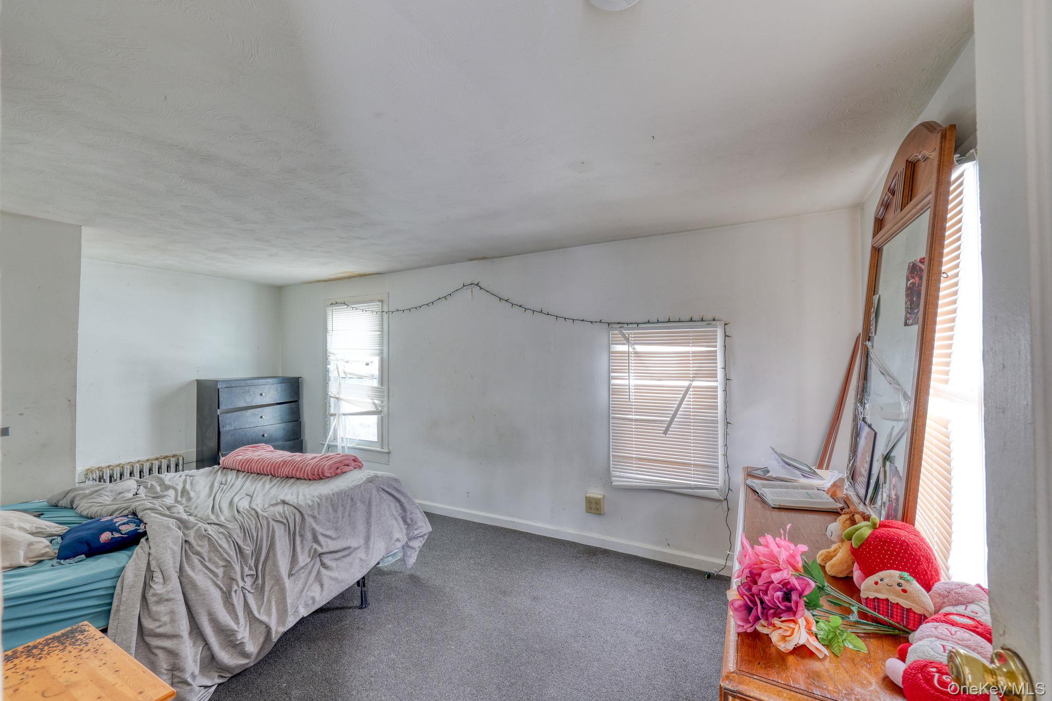 16 Liberty Street, Middletown, NY 10940