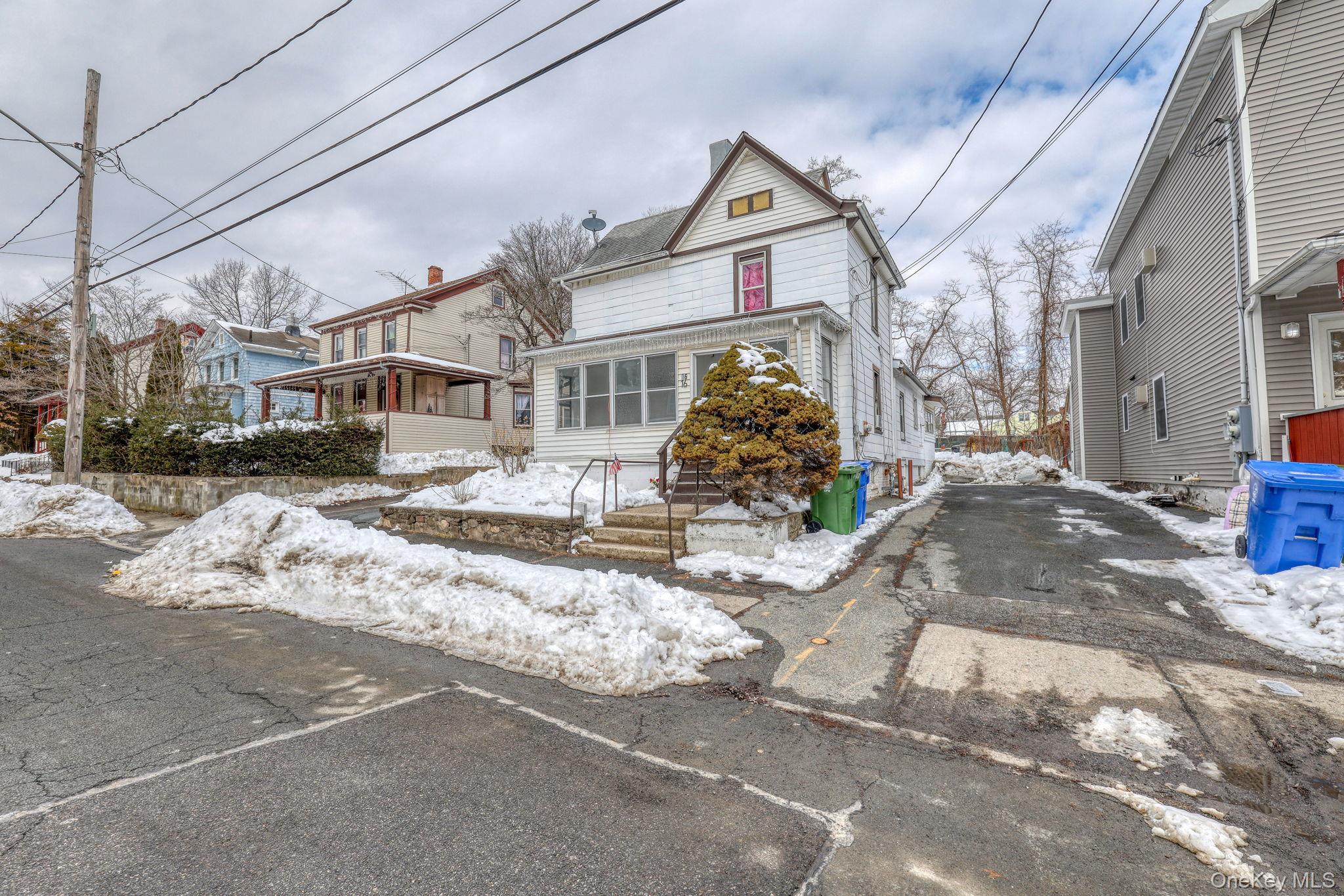 16 Liberty Street, Middletown, NY 10940