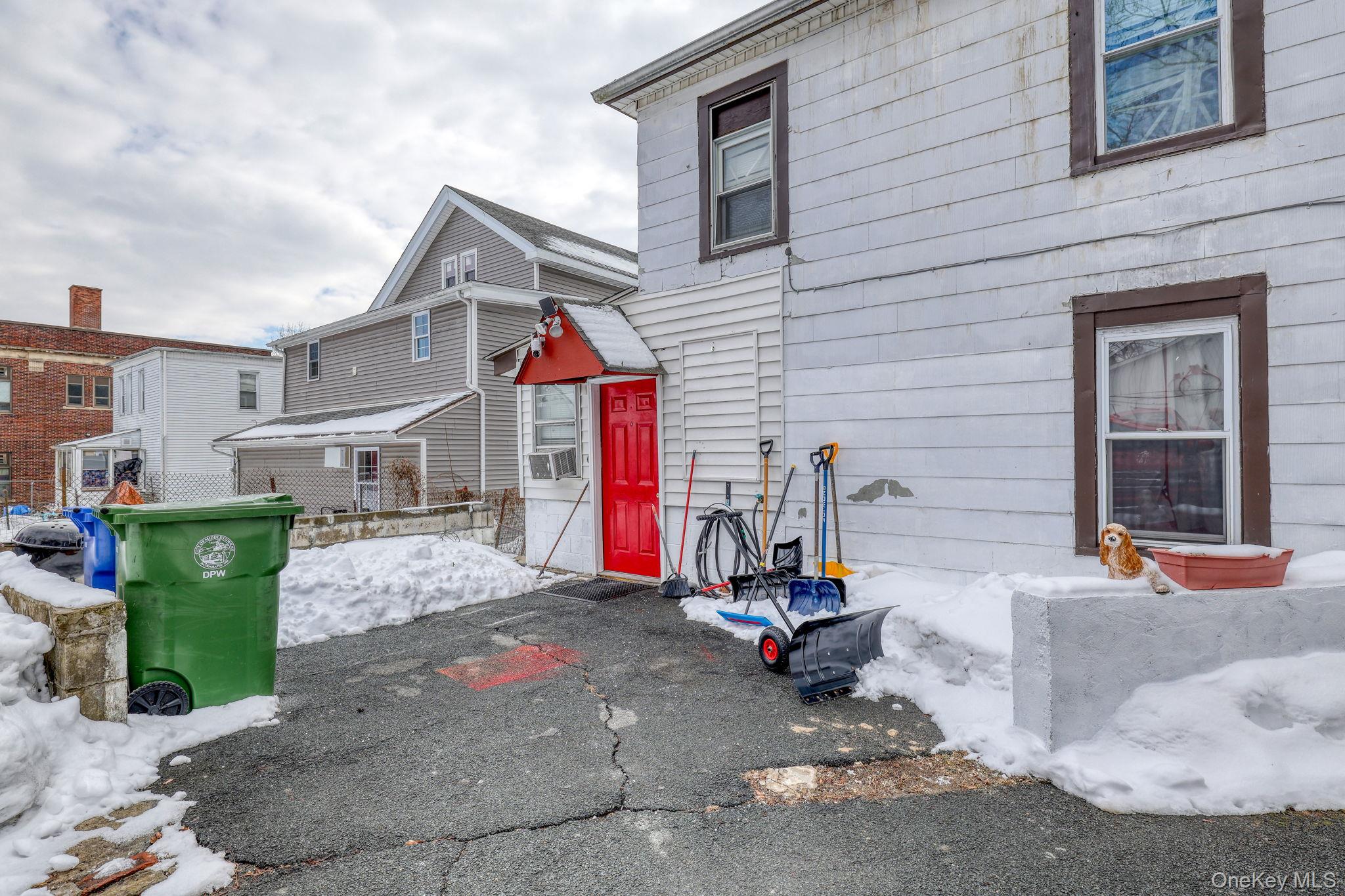 16 Liberty Street, Middletown, NY 10940